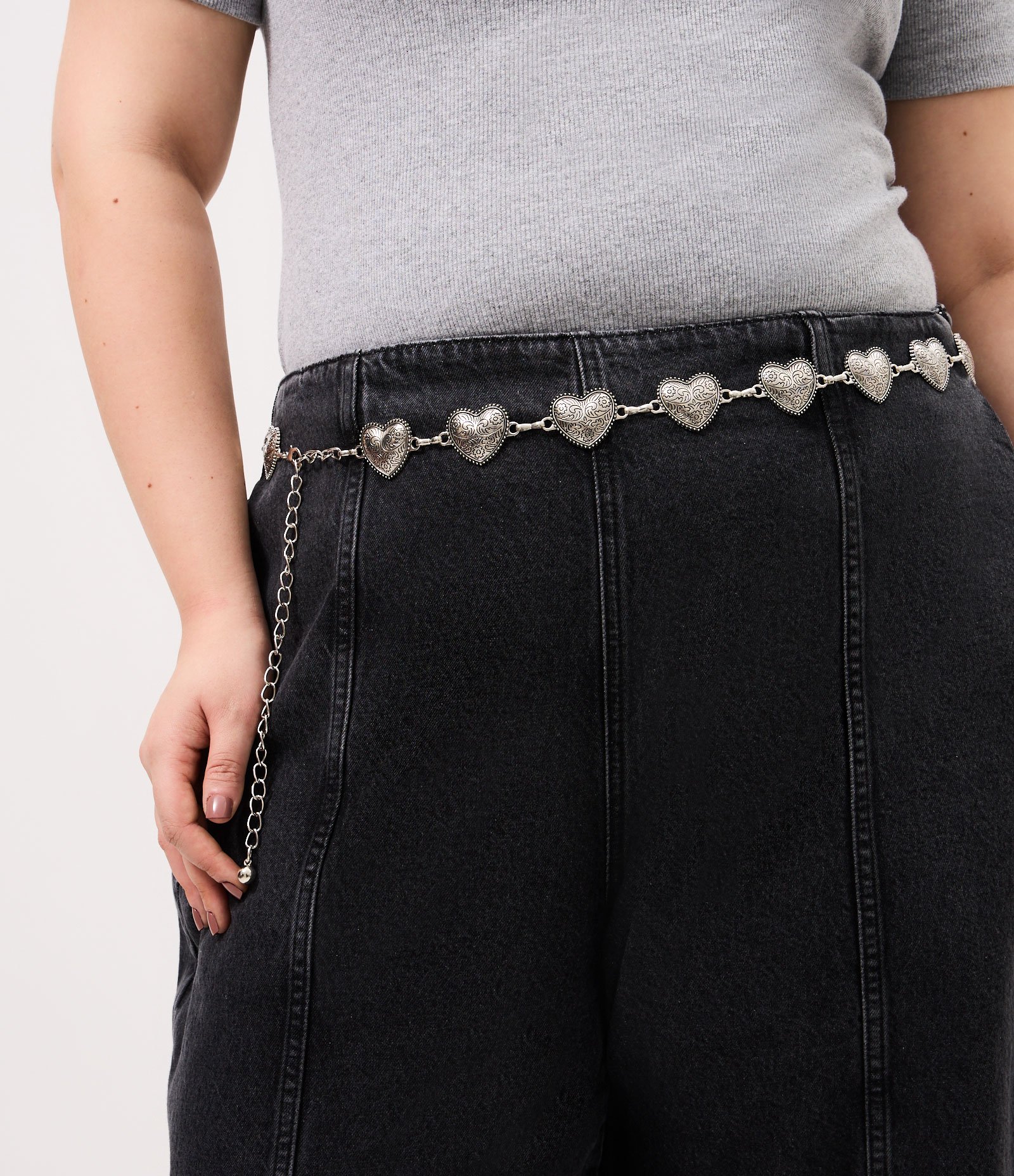 Cinto Metal Texturizado com Corações Curve & Plus Size Prata 1