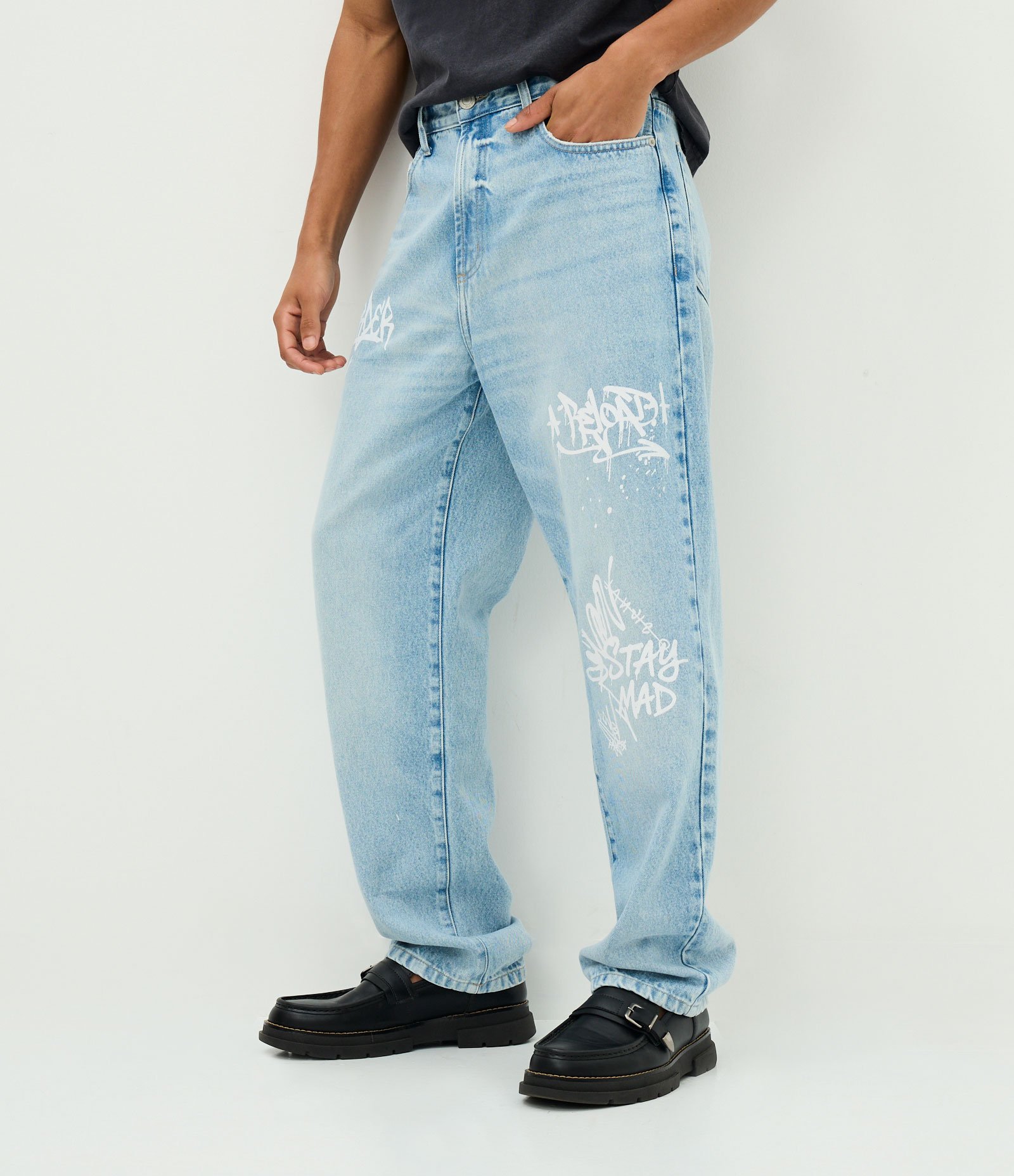 Calça Baggy em Jeans com Lettering Grafite Azul 2