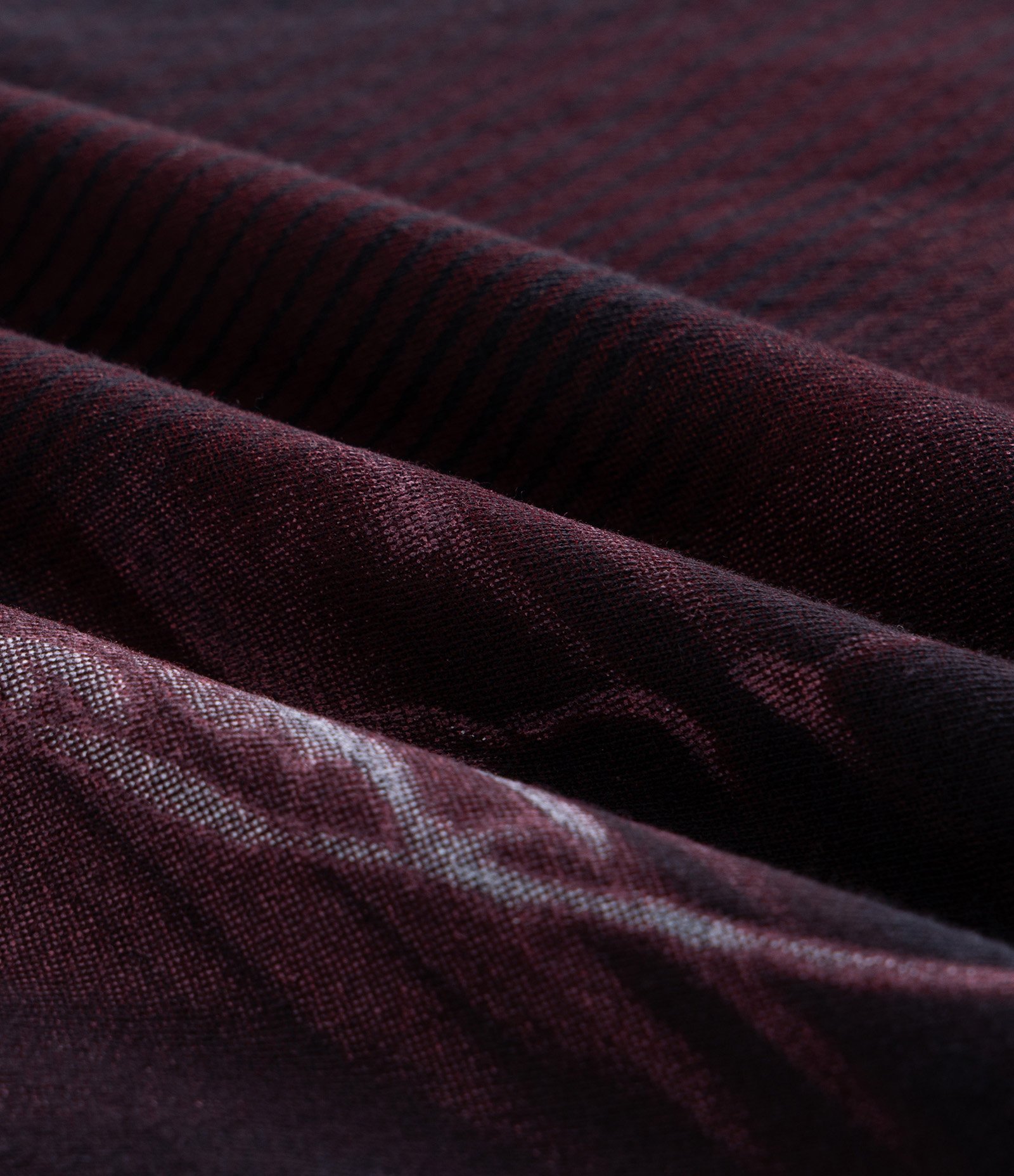 Camiseta Relaxed em Algodão com Estampa Veigh Preto 10