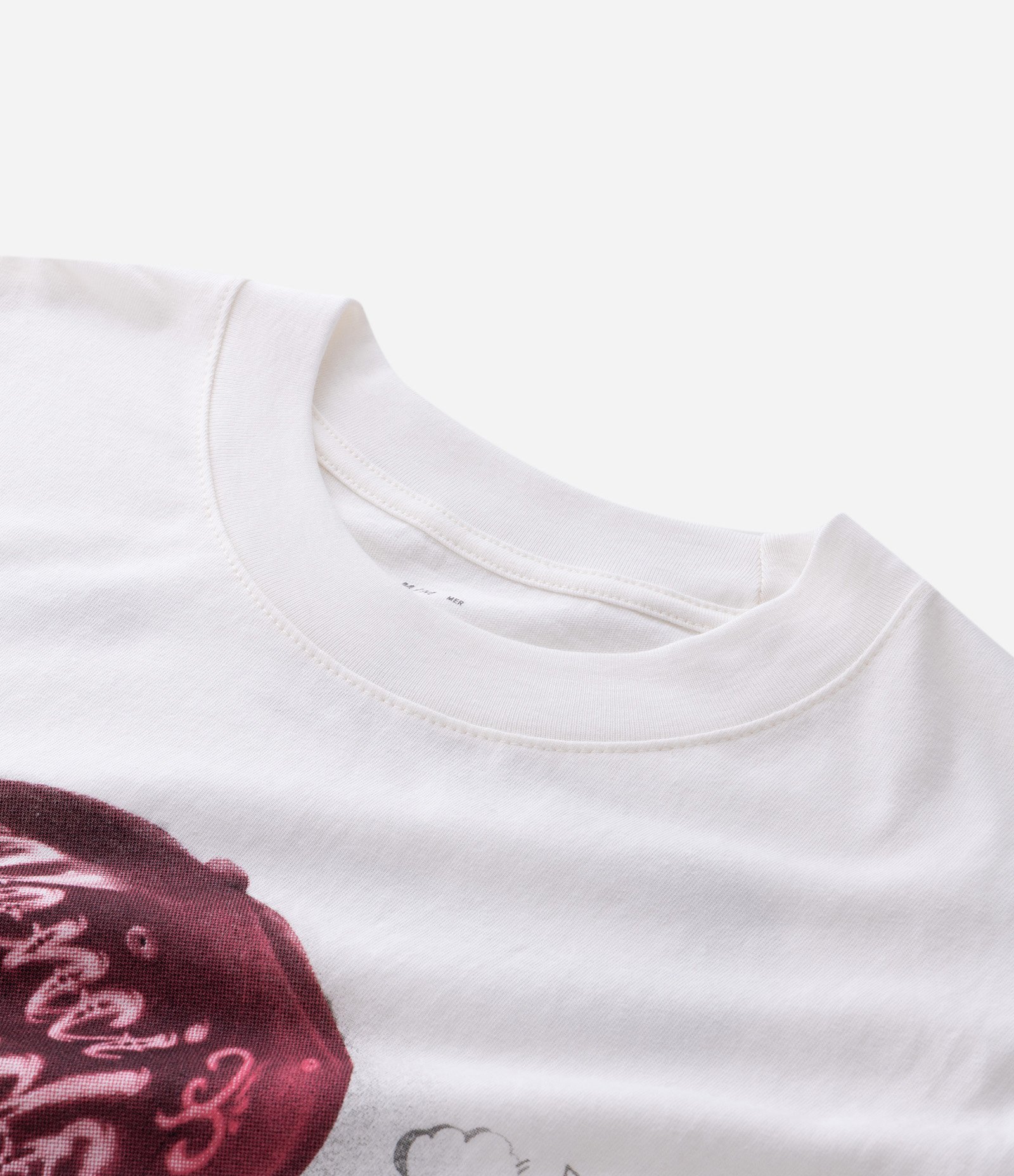 Camiseta Boxy em Algodão com Estampa Veigh e Medalhão Branco 12