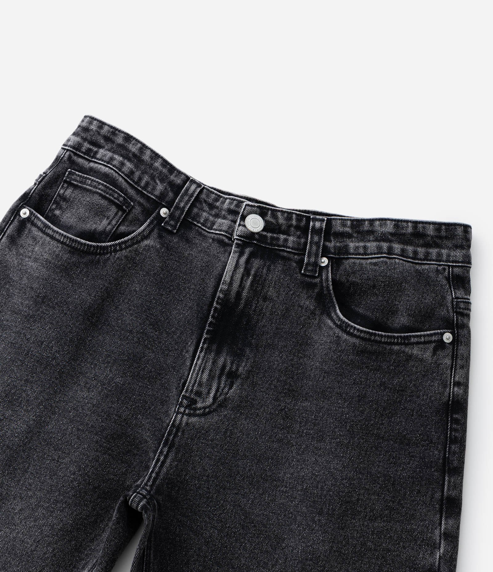 Calça em Jeans Reta Vintage Preto 4