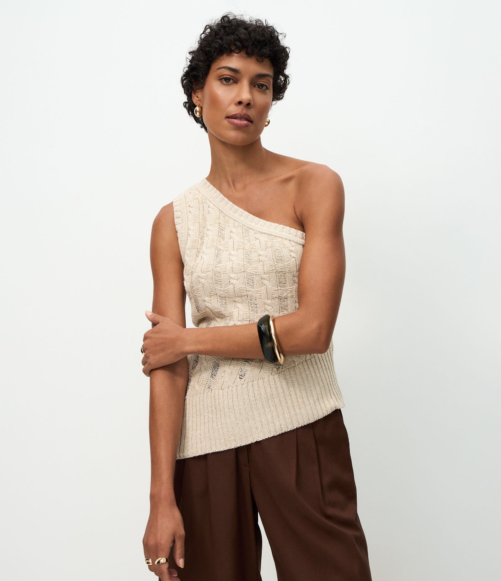 Blusa Texturizada em Tricô com Ombro Só Bege 1