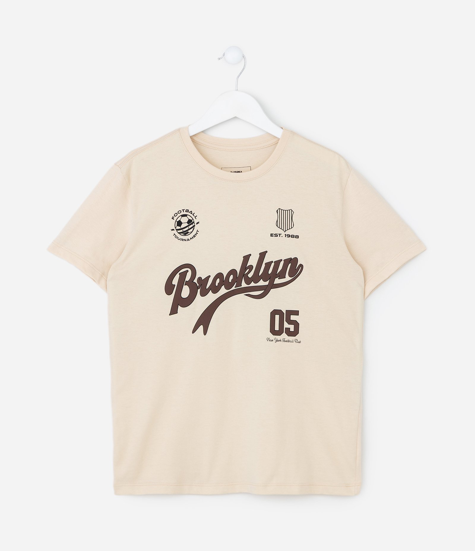 Camiseta Infantil com Estampa Lettering Esportivo Brooklyn – Tam 5 a 14 Anos Bege Claro 1