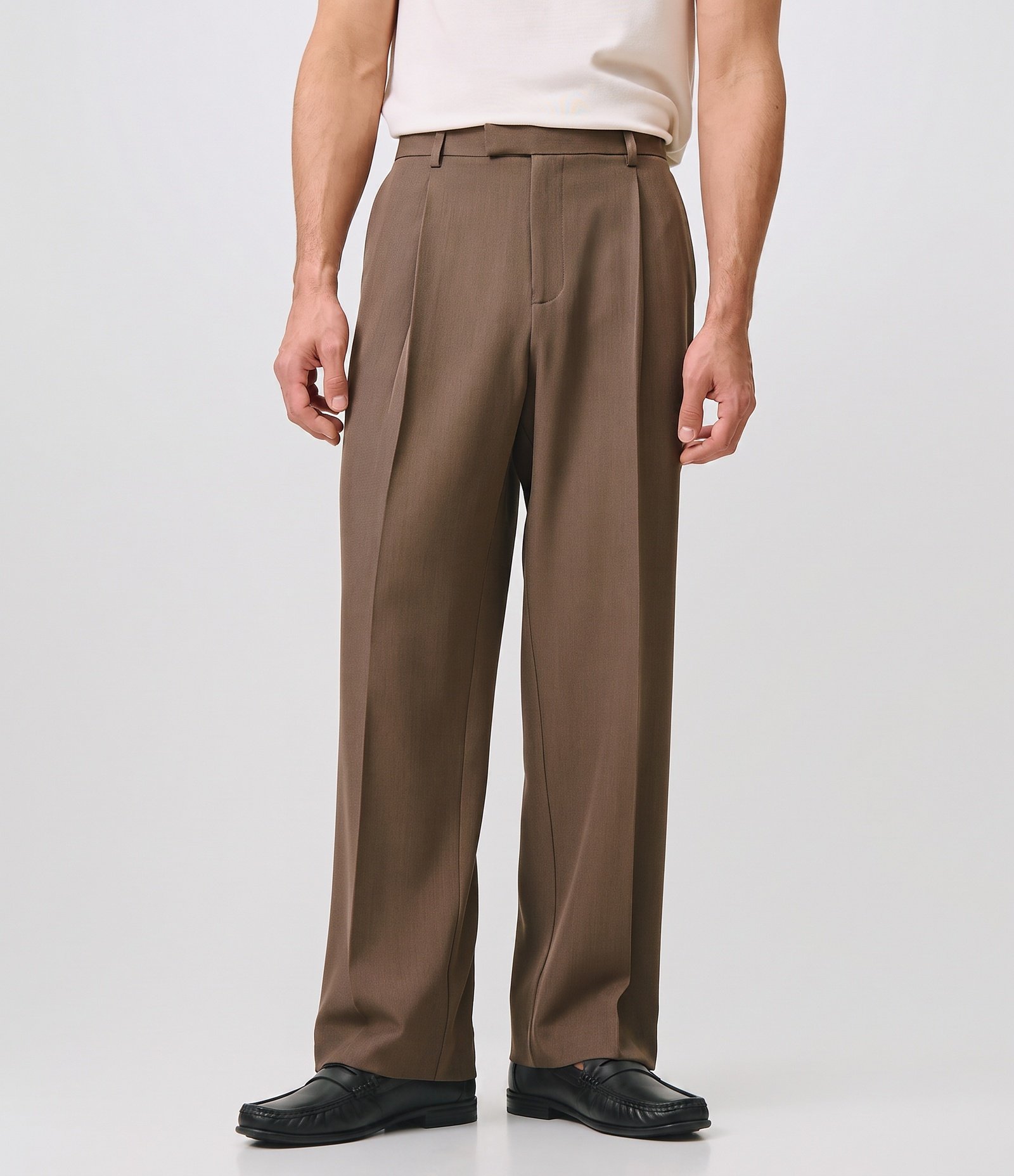 Calça Wide Leg Alfaiatada com Pregas Frontais Marrom 2