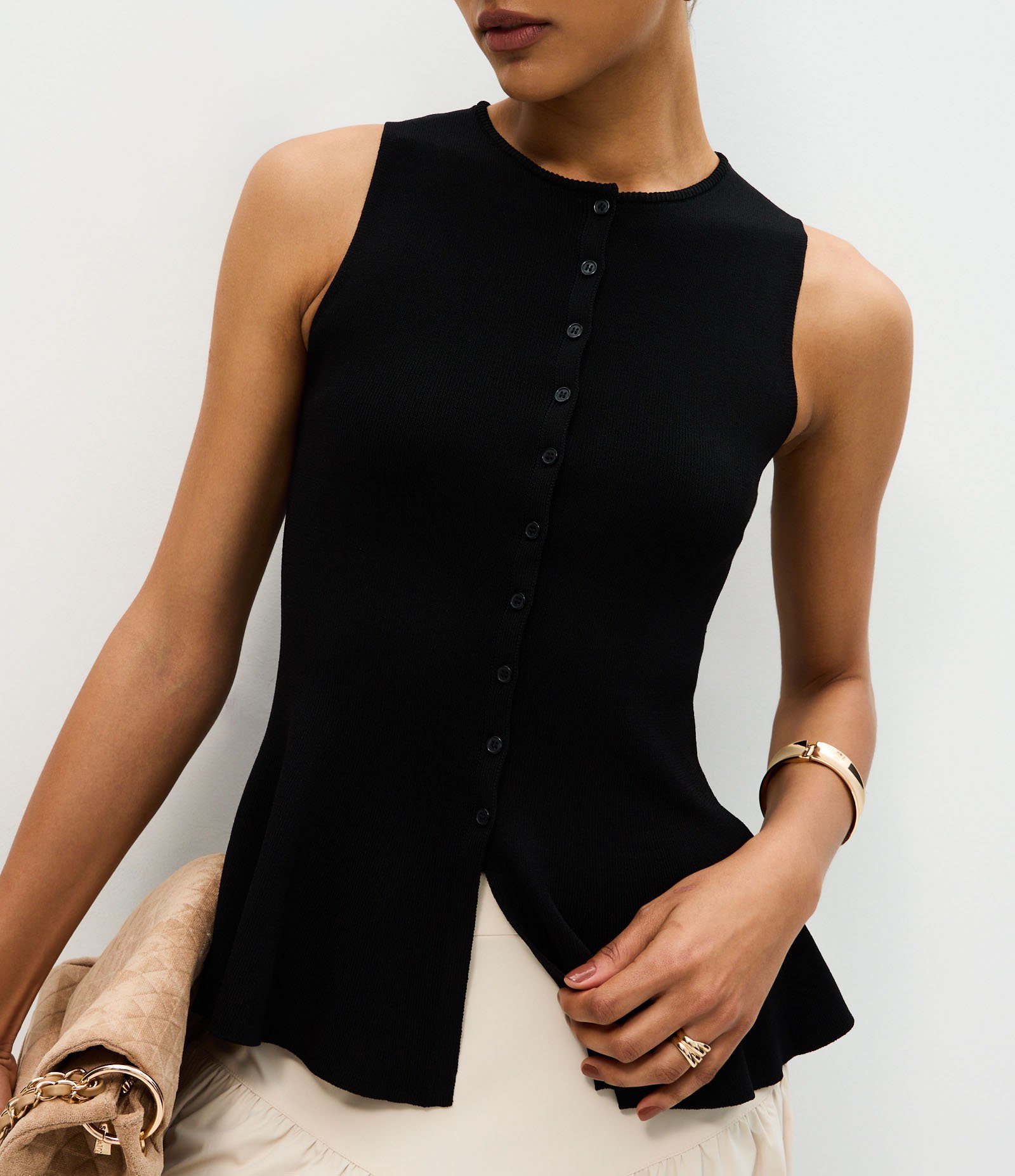 Blusa Peplum Regular em Tricô com Mini Botões Preto 4