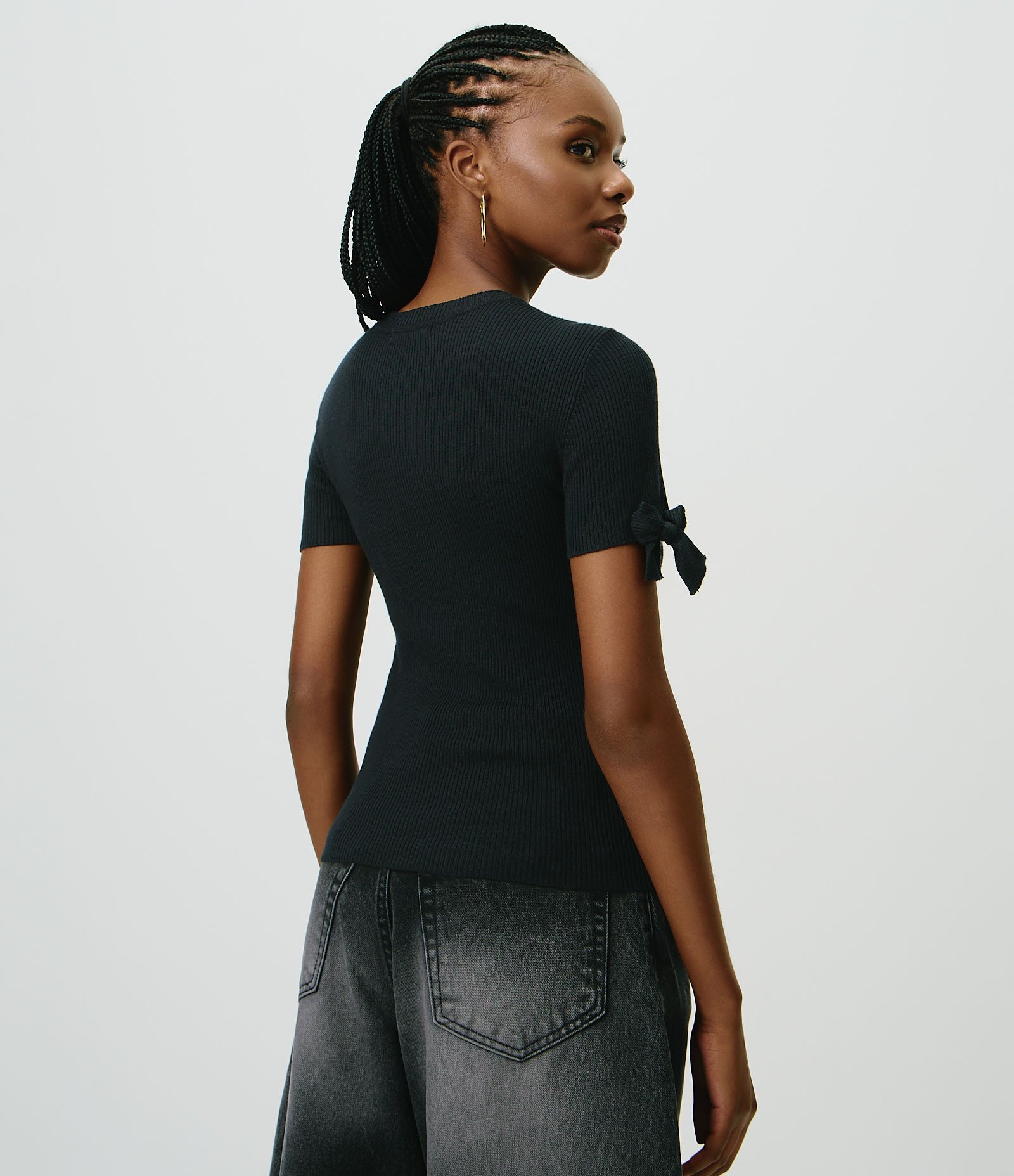 Blusa Regular em Tricô com Lacinho nas Mangas Preto 4