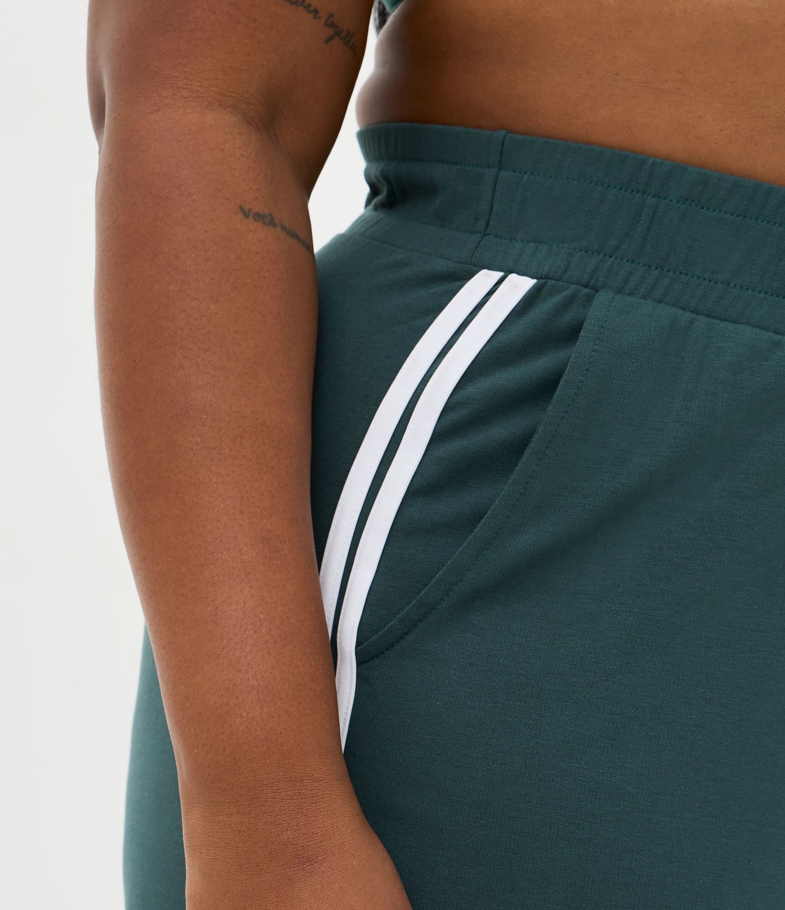 Calça Esportiva Wide Leg em Moletinho Curve & Plus Size Verde 3