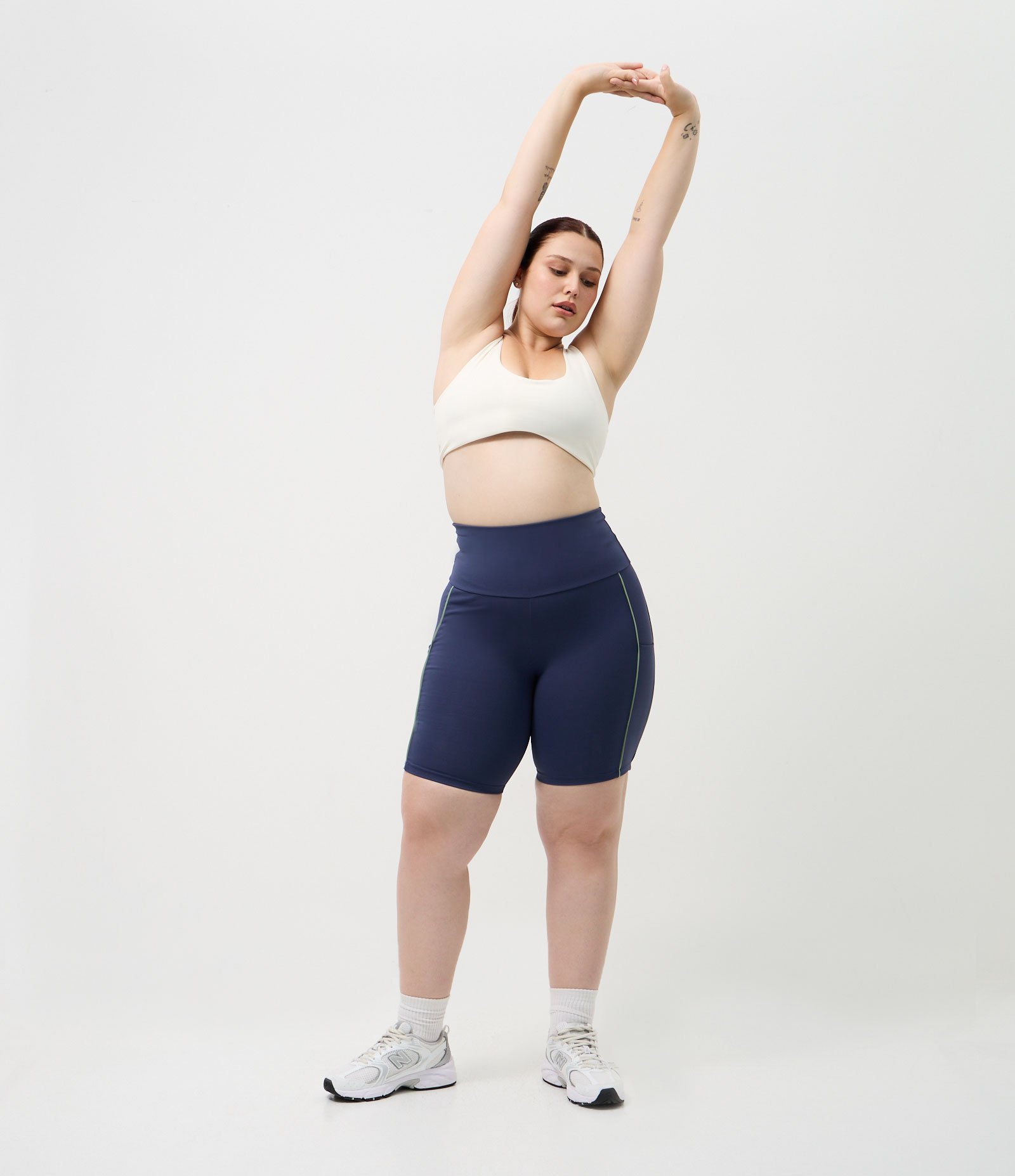 Bermuda Ciclista Tecnológica com Vivo Contrastante Curve & Plus Size Azul 1