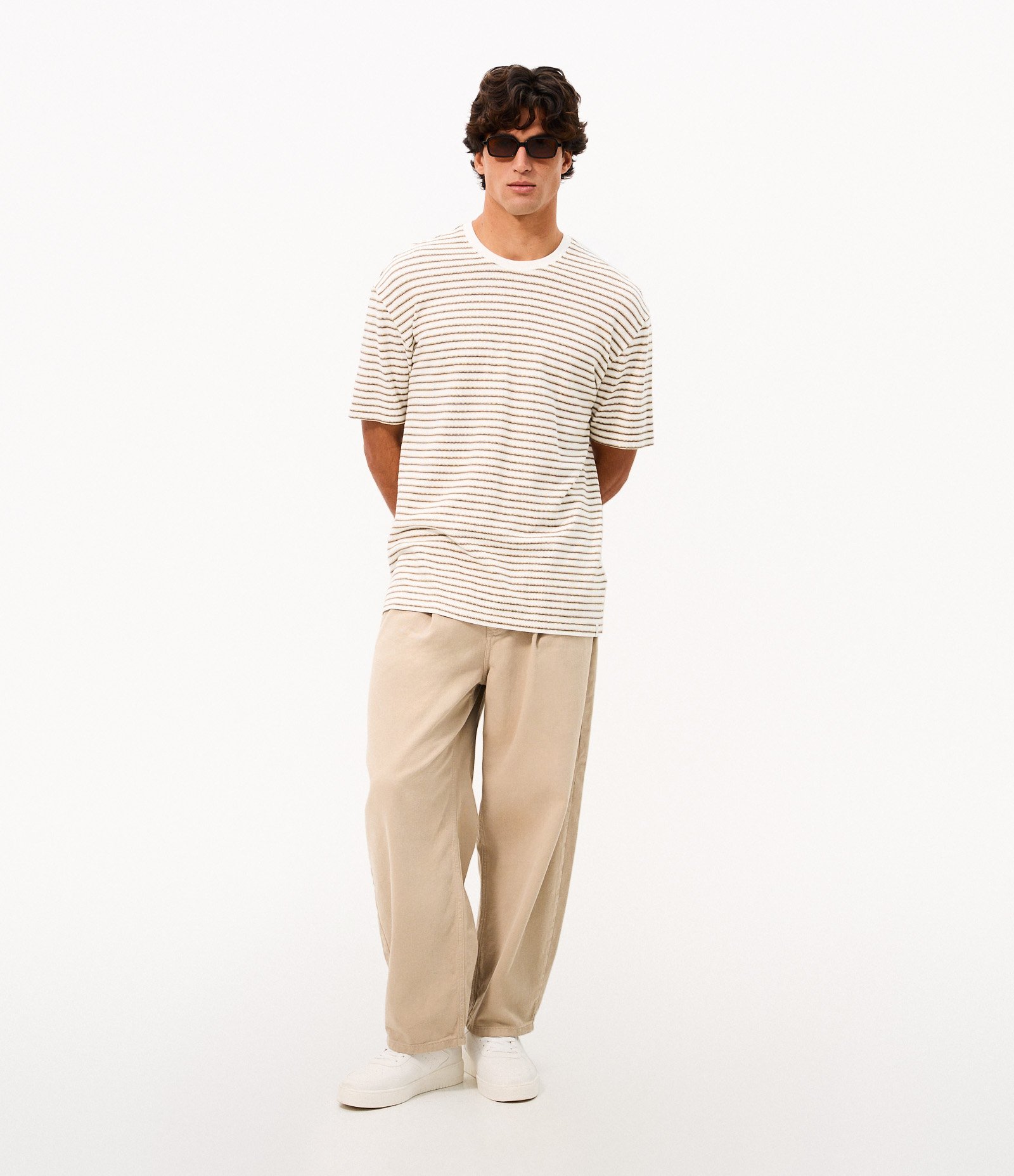 Camiseta Boxy Listrada em Algodão Fio Tinto Off White 2