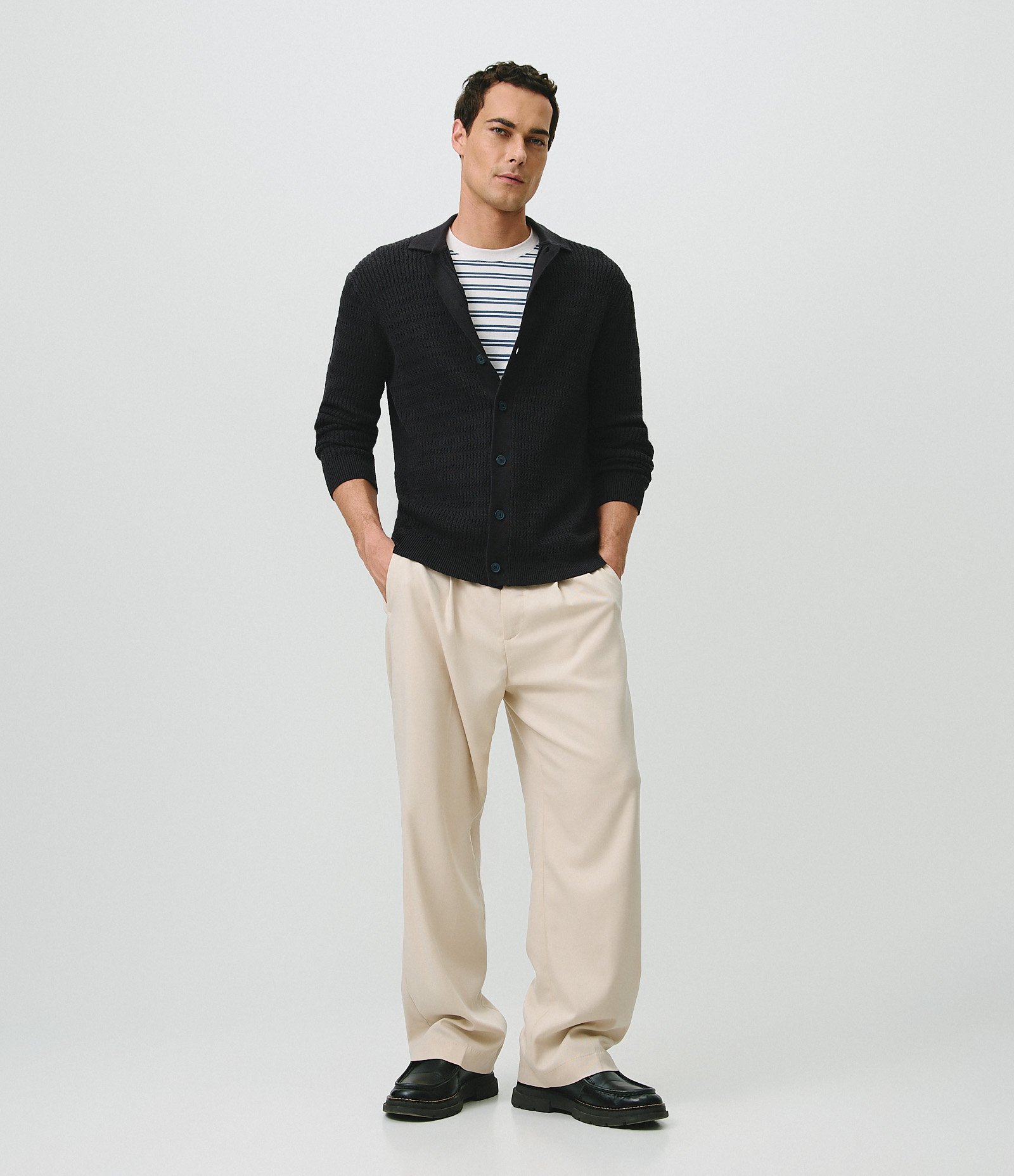 Cardigan Regular Cables em Tricô com Gola Polo Azul 3