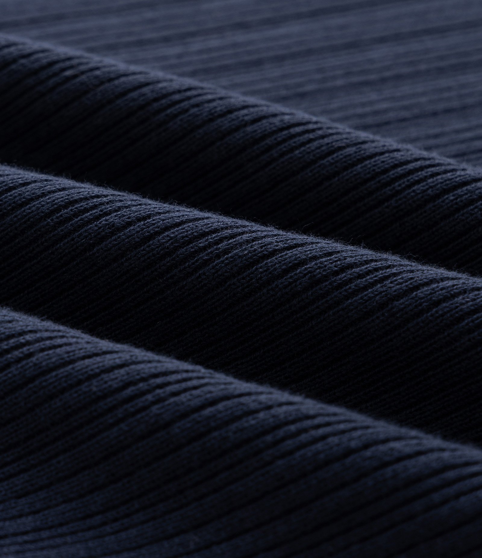 Suéter em Tricô Canelado com Gola Polo em V Azul 10