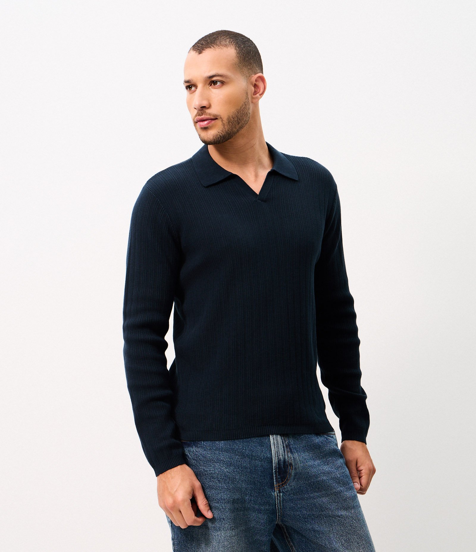 Suéter em Tricô Canelado com Gola Polo em V Azul 4