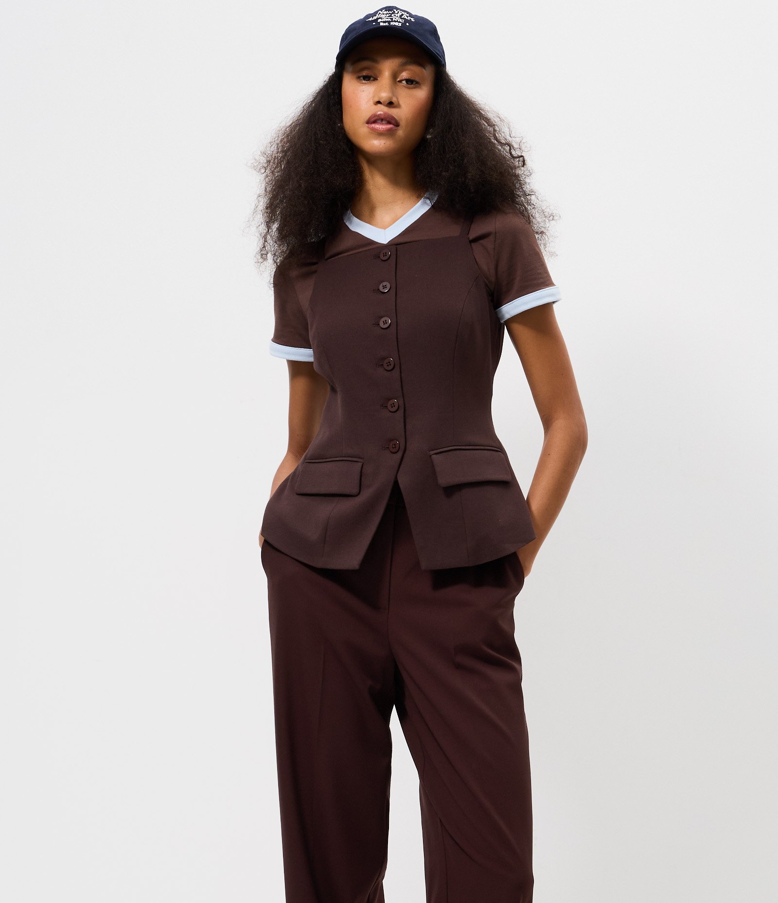 Calça Pantalona em Alfaiataria com Bolso Faca Bordô 2