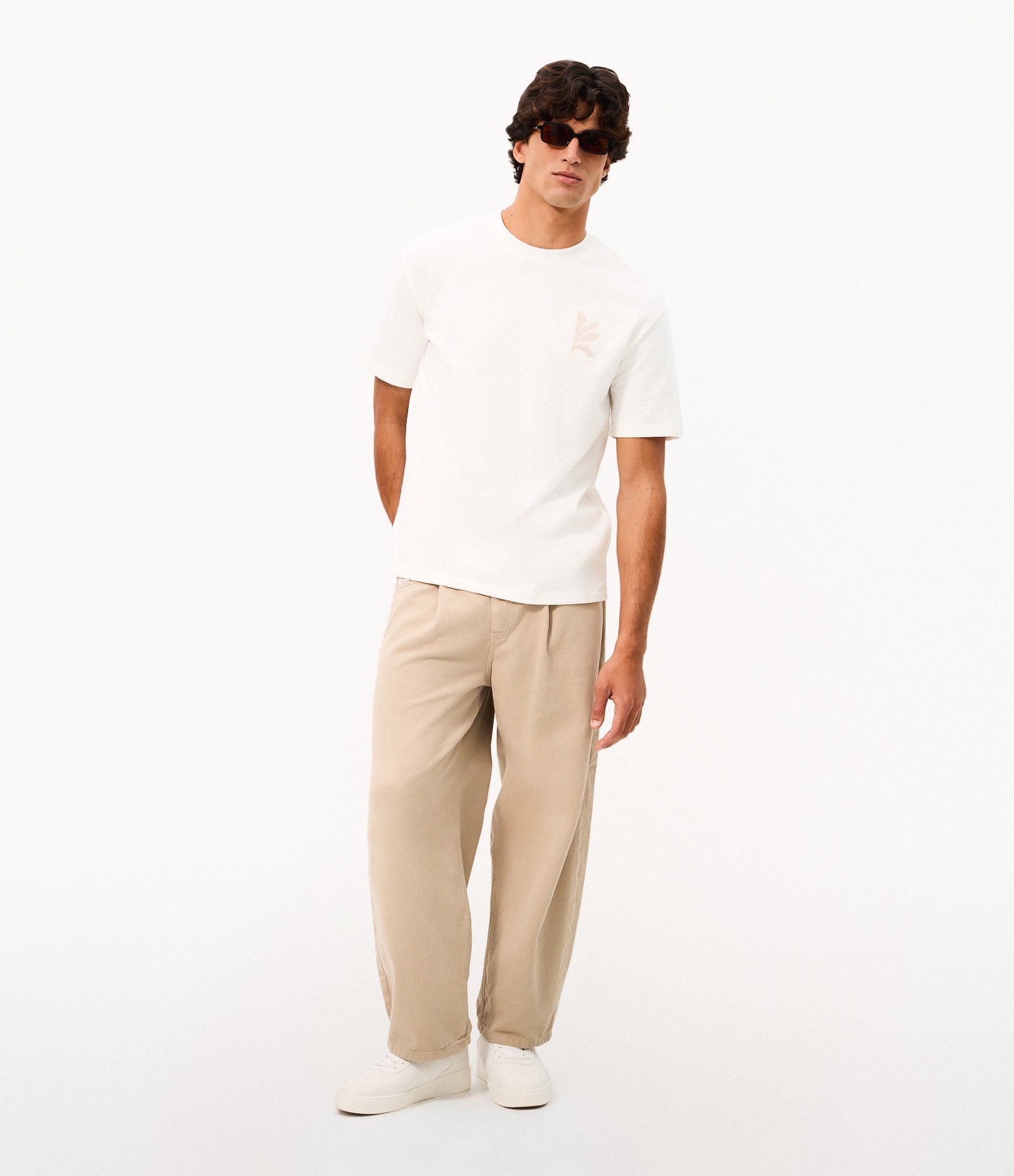Camiseta Relaxed Estampa Outdoor Branco 2