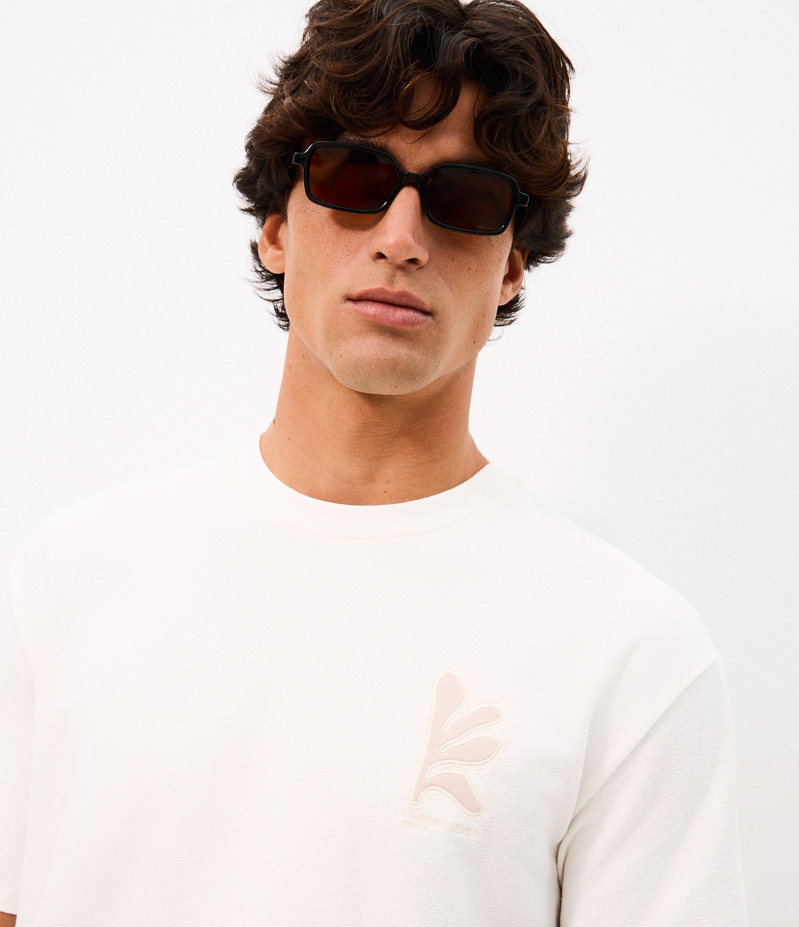 Camiseta Relaxed Estampa Outdoor Branco 4