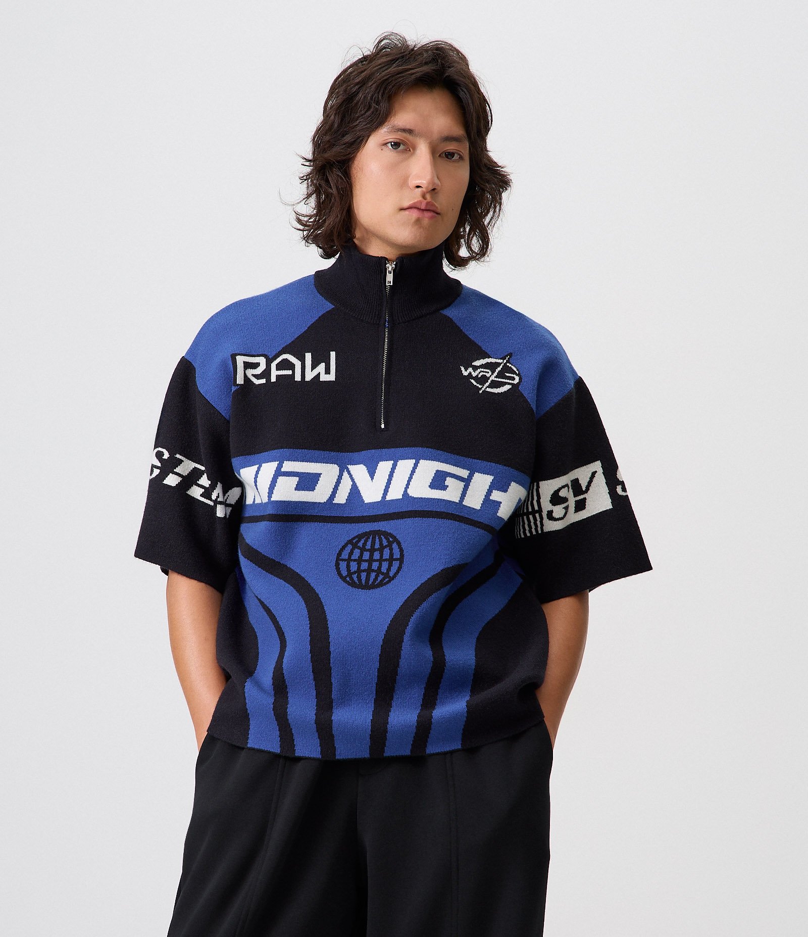 Camiseta Boxy em Tricoline com Quarter Zíper e Gola Polo Preto 1