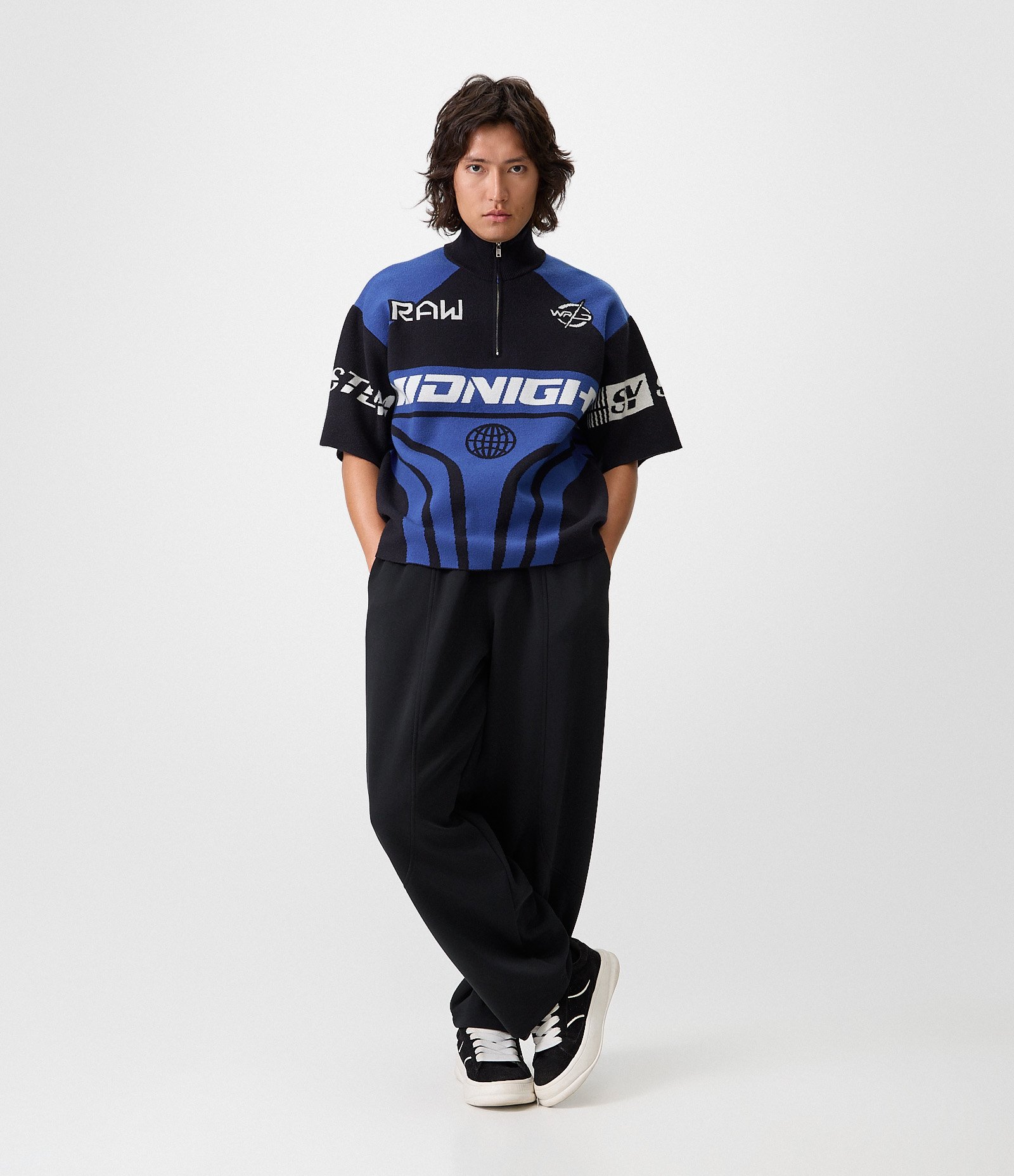 Camiseta Boxy em Tricoline com Quarter Zíper e Gola Polo Preto 2