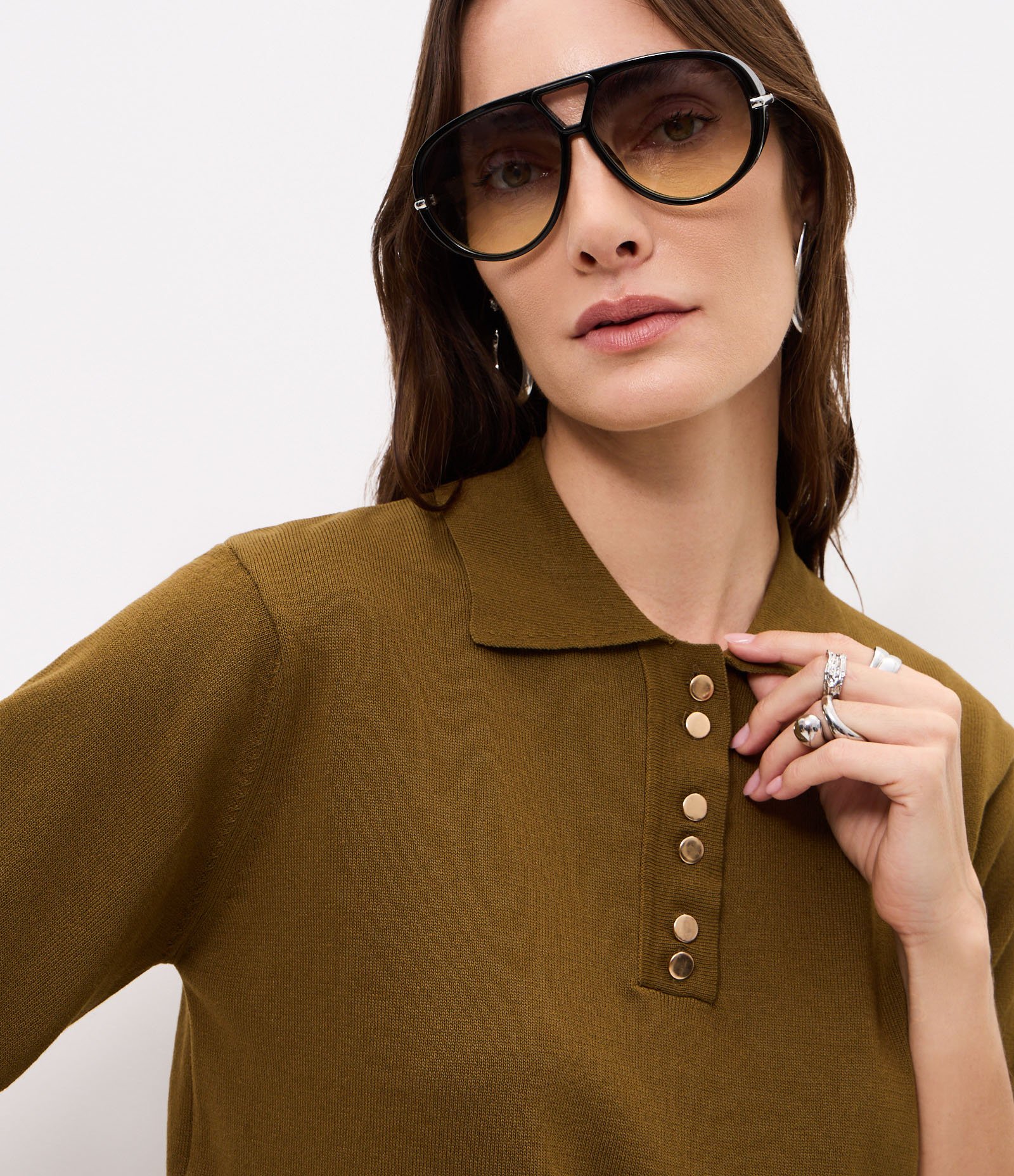 Blusa Curta em Tricô com Abotoamento Frontal Verde 3
