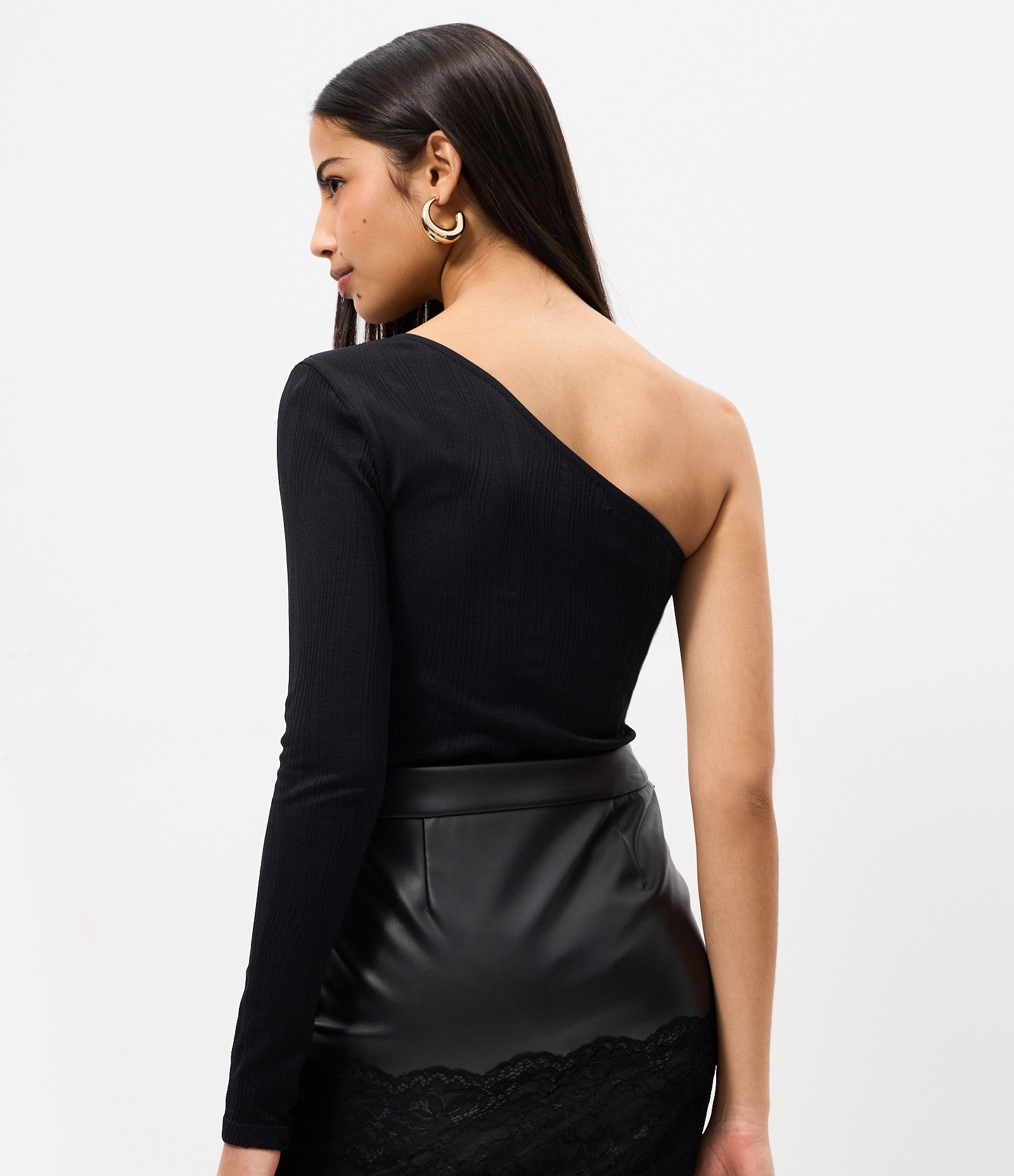 Body Seamless Ombro Único em Malha Preto 4