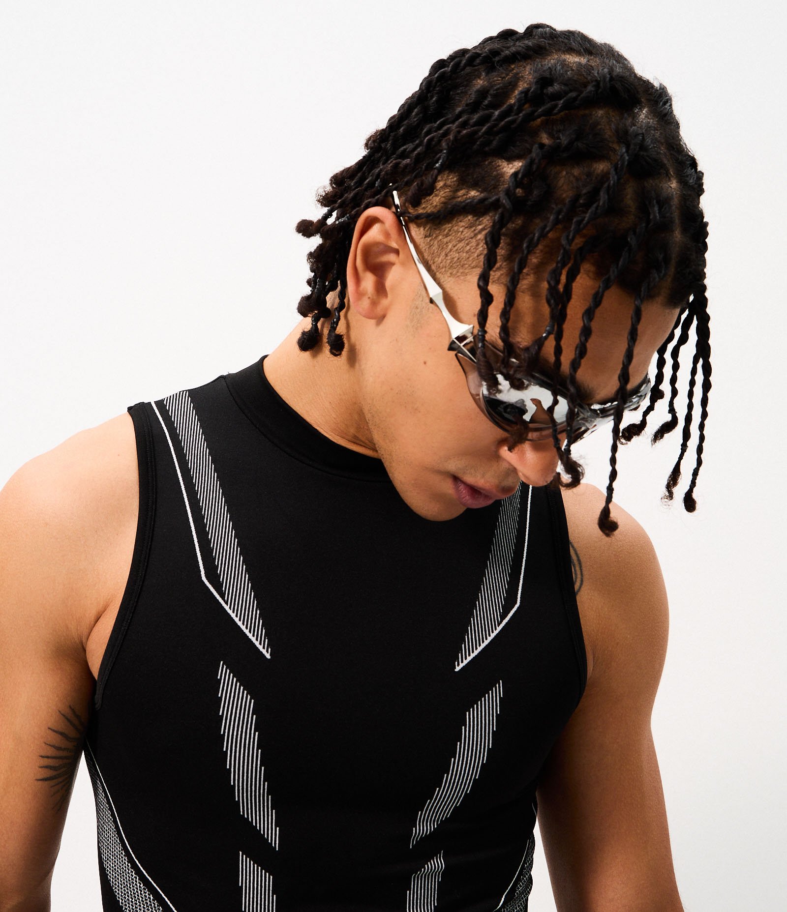 Regata Muscle Seamless Tribal Preto 4