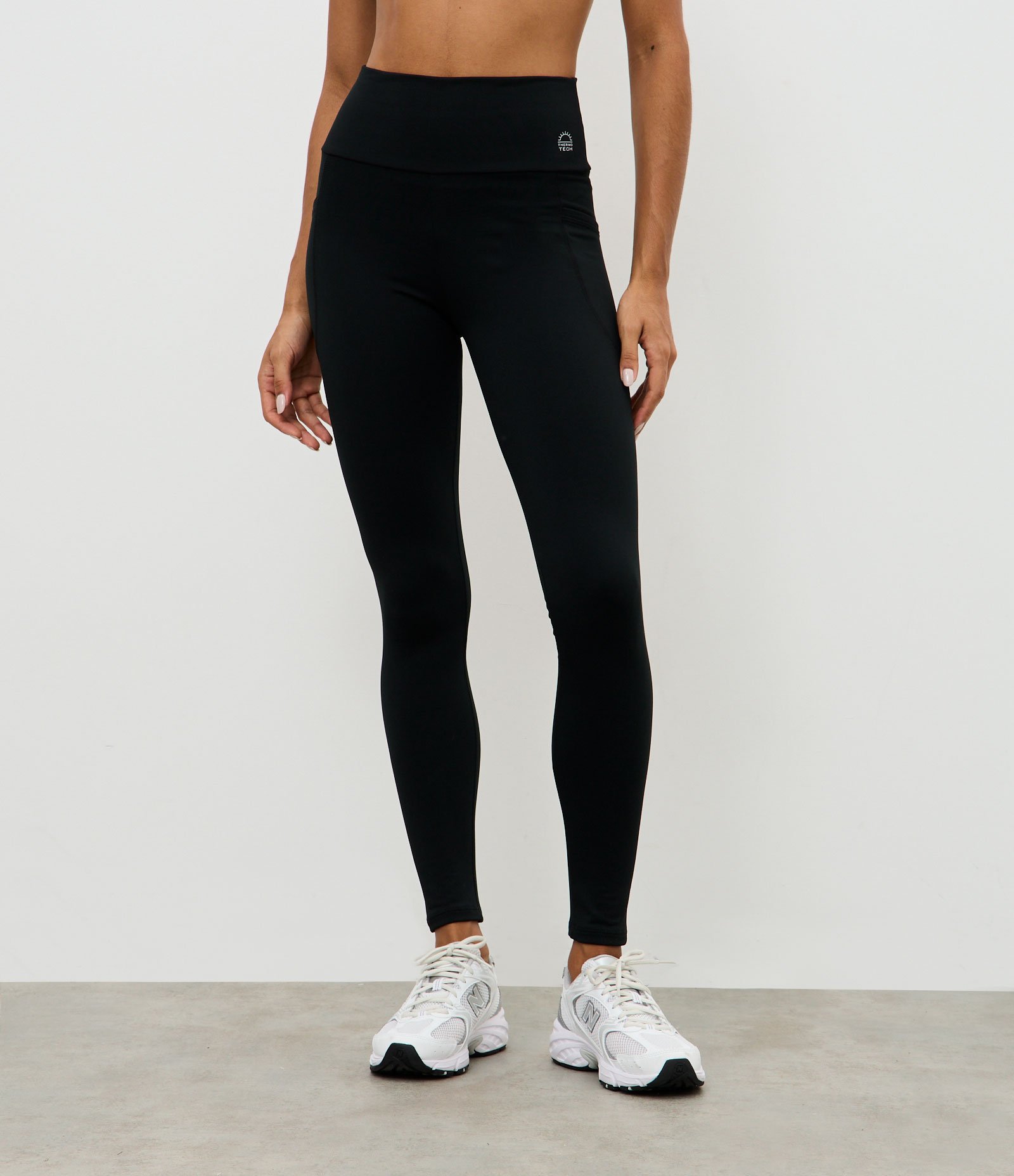 Calça Esportiva Legging Térmica com Bolso Funcional Preto 2