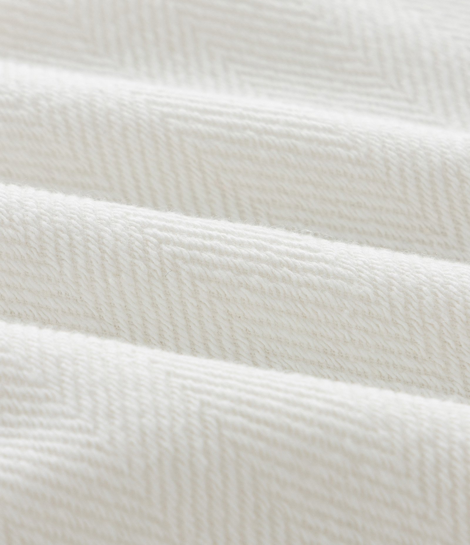 Bermuda Lisa com Textura de Moletom Branco 7