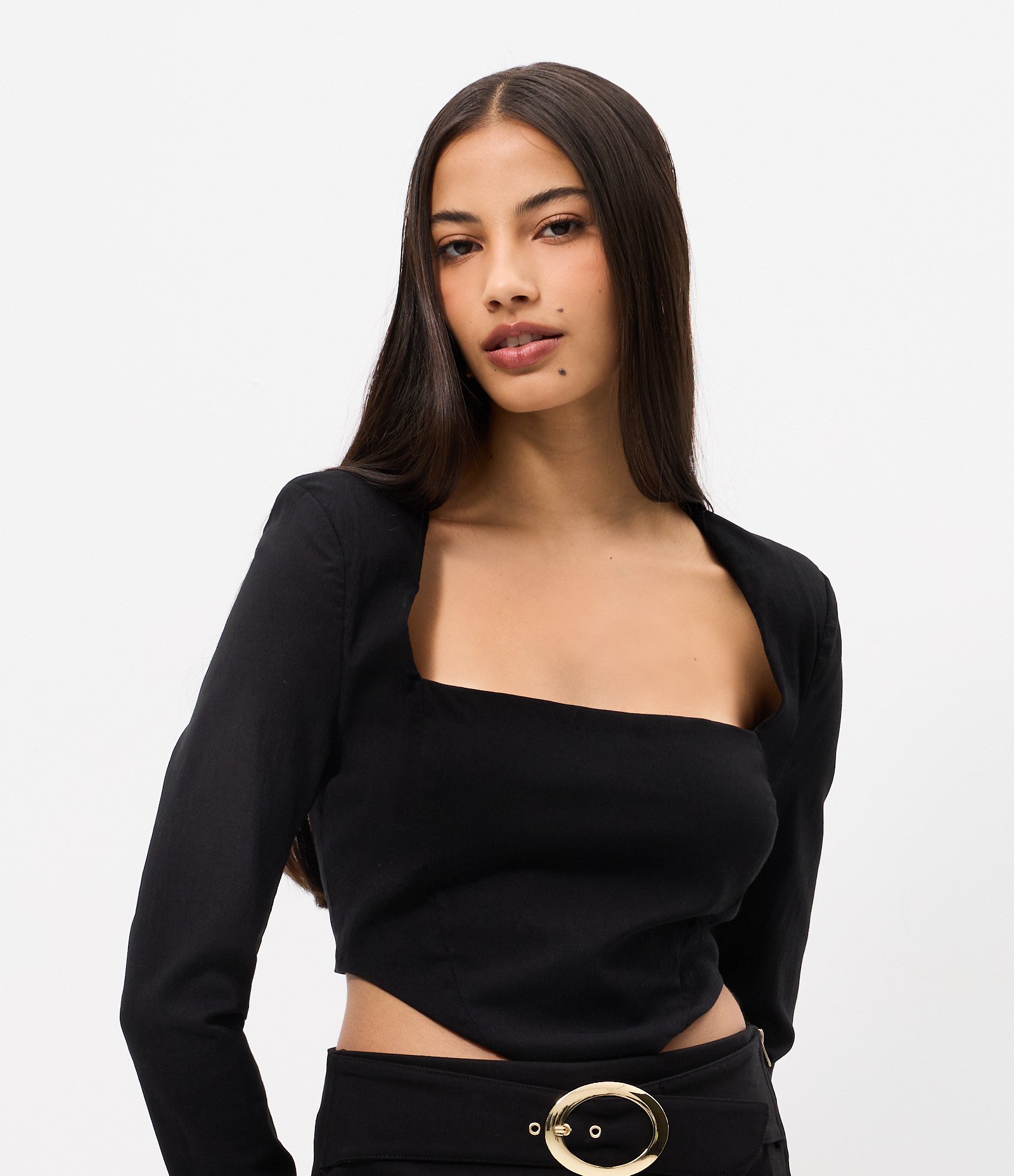 Blusa Manga Longa em Bengaline com Decote Quadrado e Barra em V Preto 1