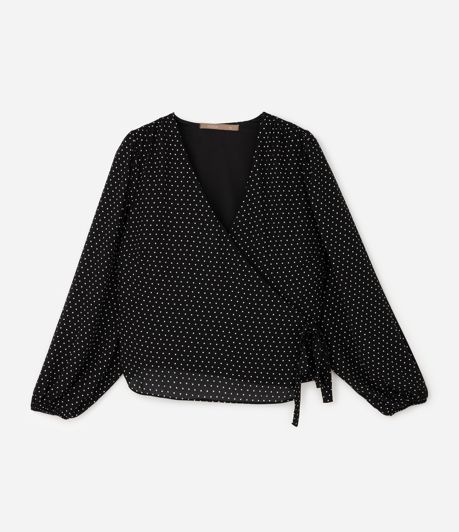 Blusa Poá Transpassada com Amarração Curve & Plus Size Preto 1