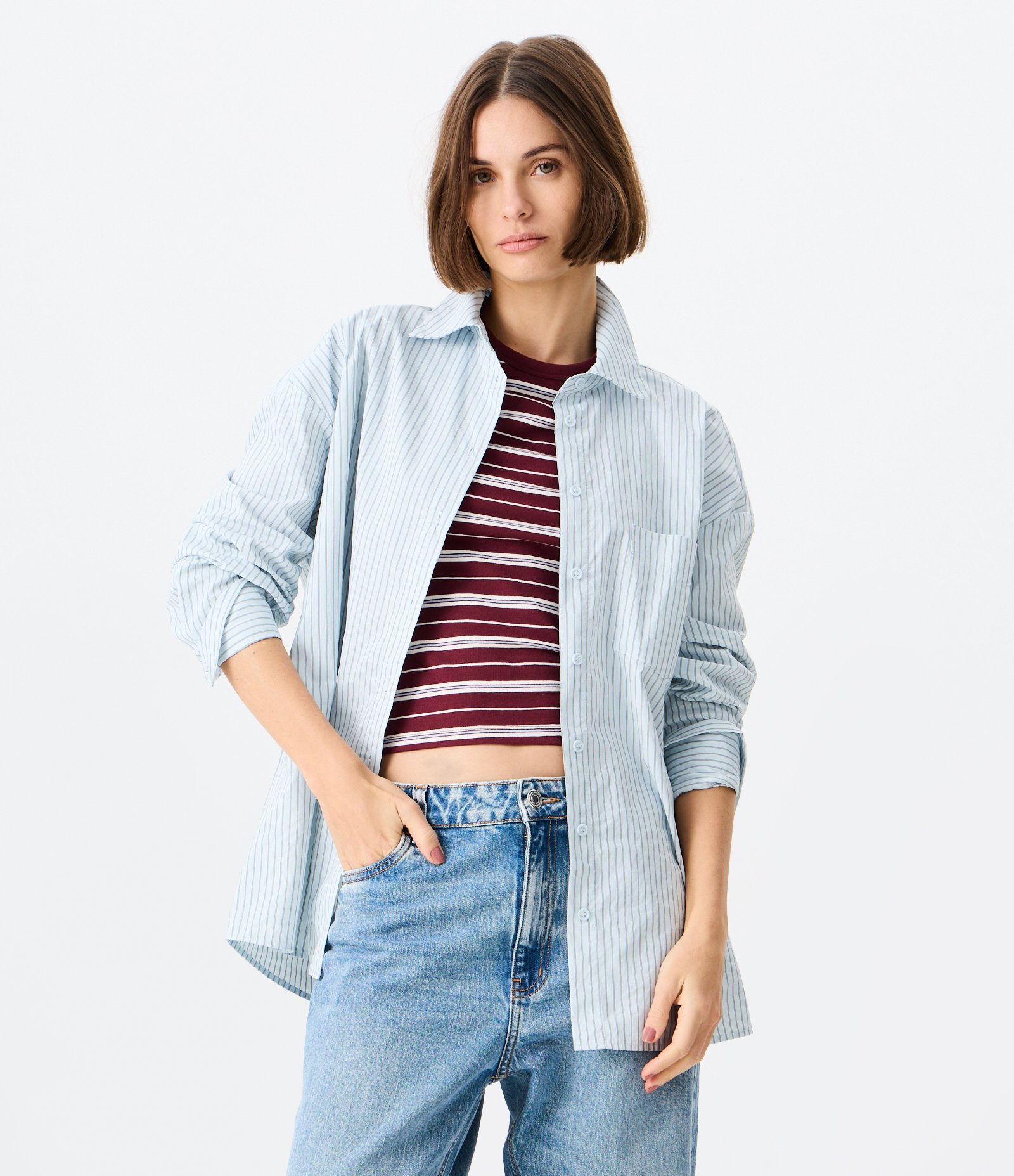 Camisa Oversized em Tricoline com Bolsos e Estampa Listrada Azul 1