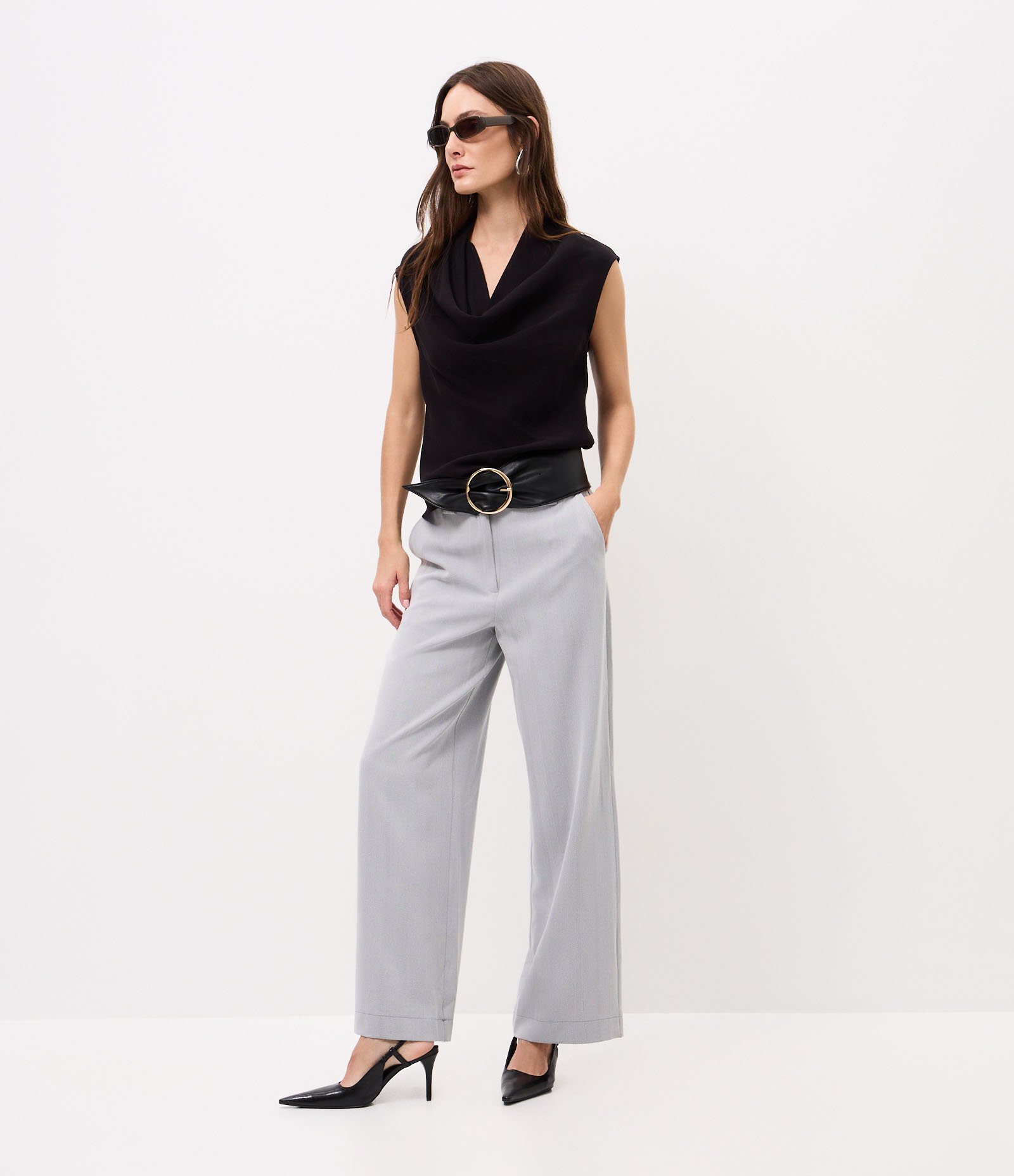 Blusa com Gola Degagê Preto 11