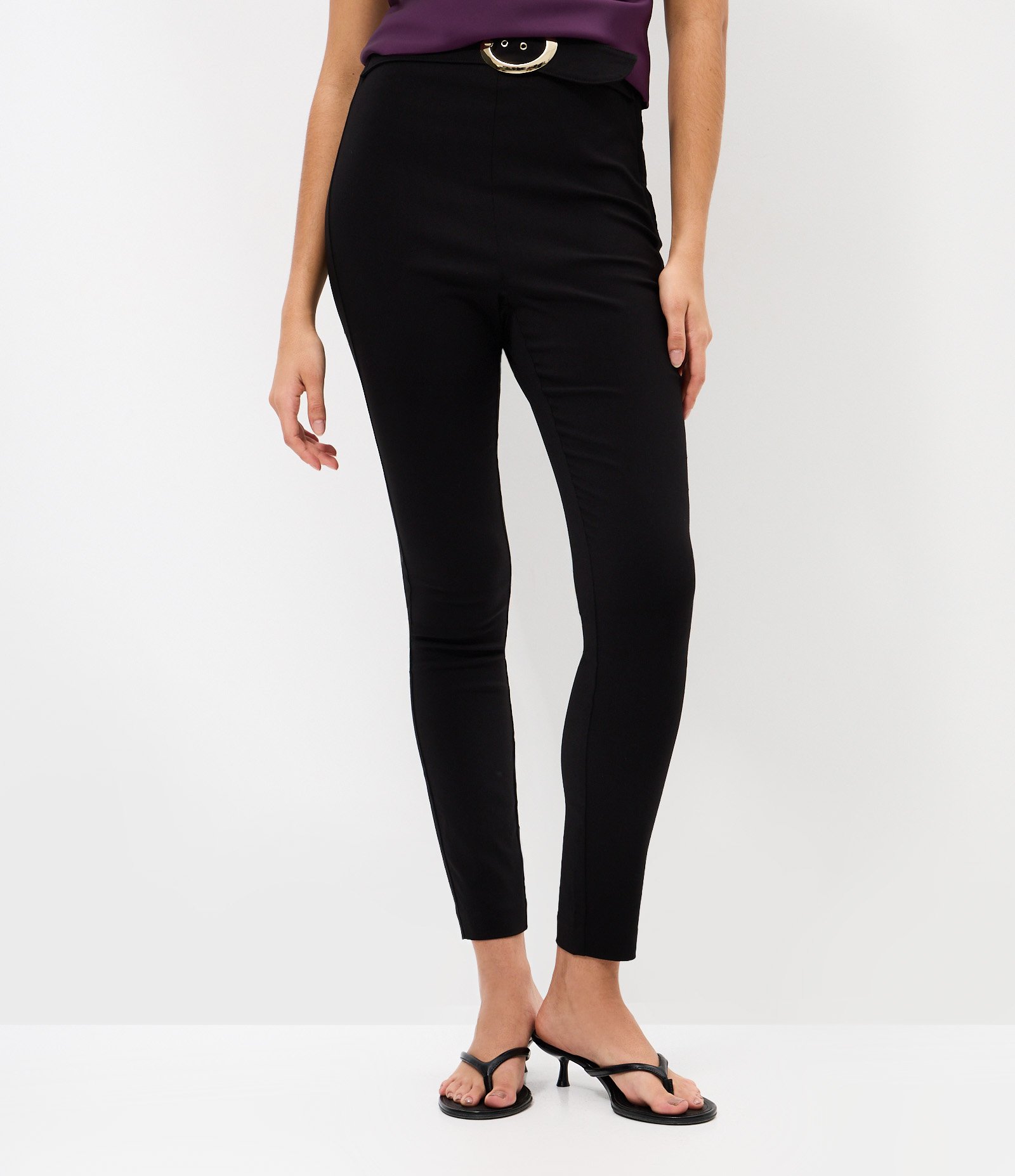 Calça Legging em Bengaline com Cinto Fivelado Preto 2