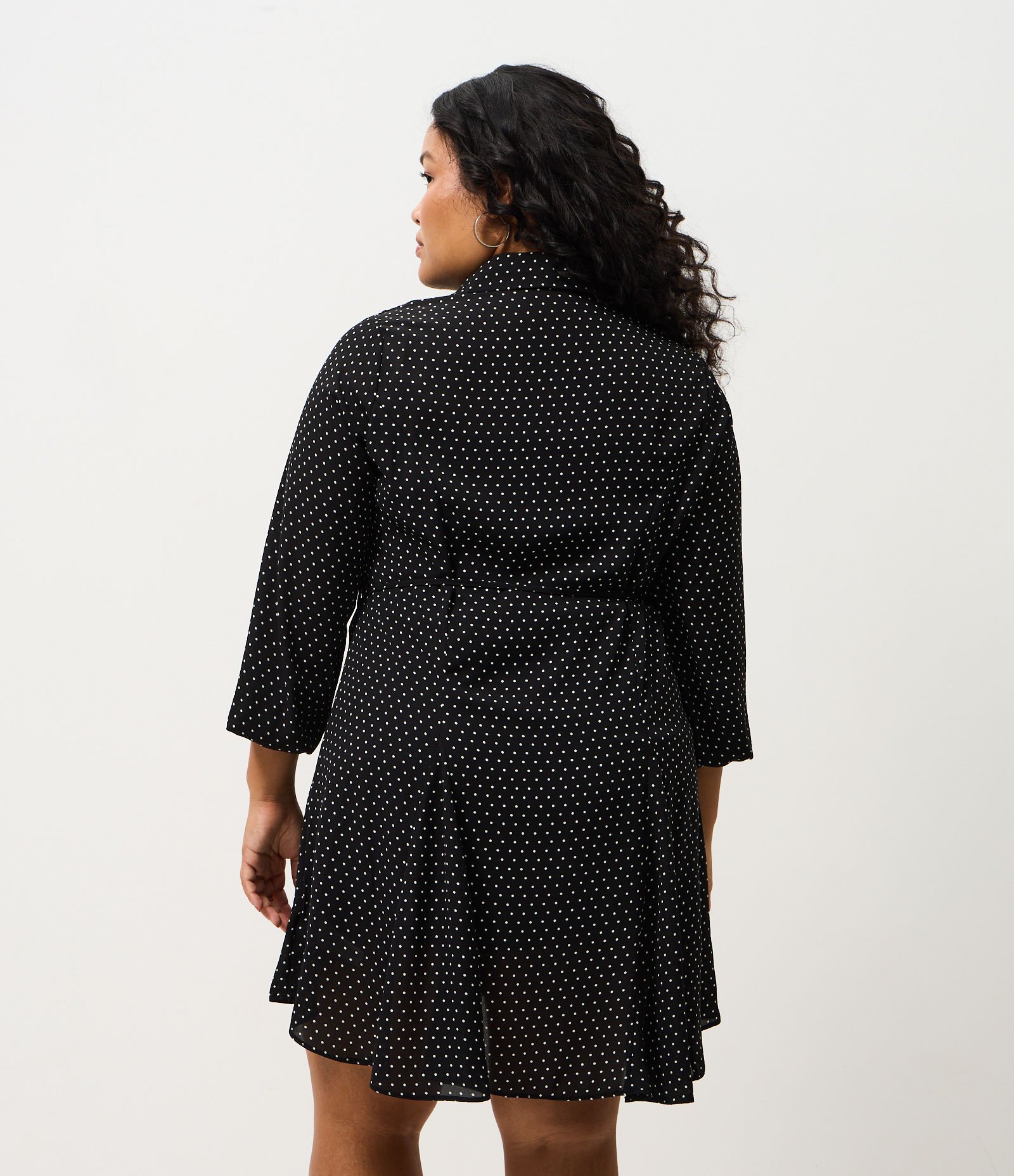 Vestido Chemise Poá com Amarração Curve & Plus Size Preto 5