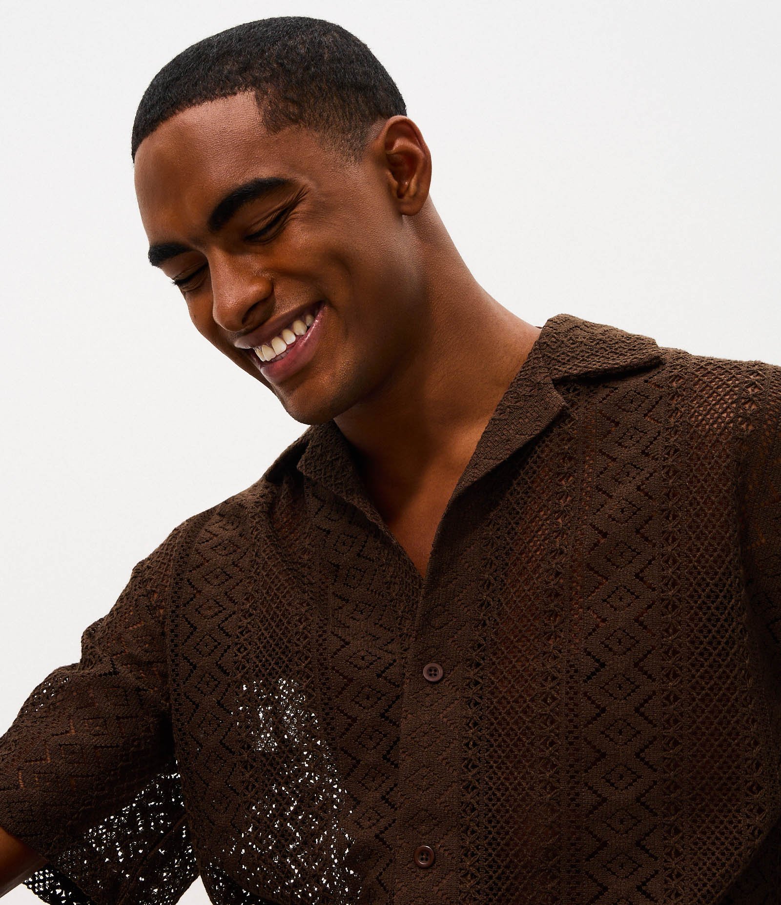 Camisa Manga Curta Tricô Ponto Aberto Boxy Marrom 4