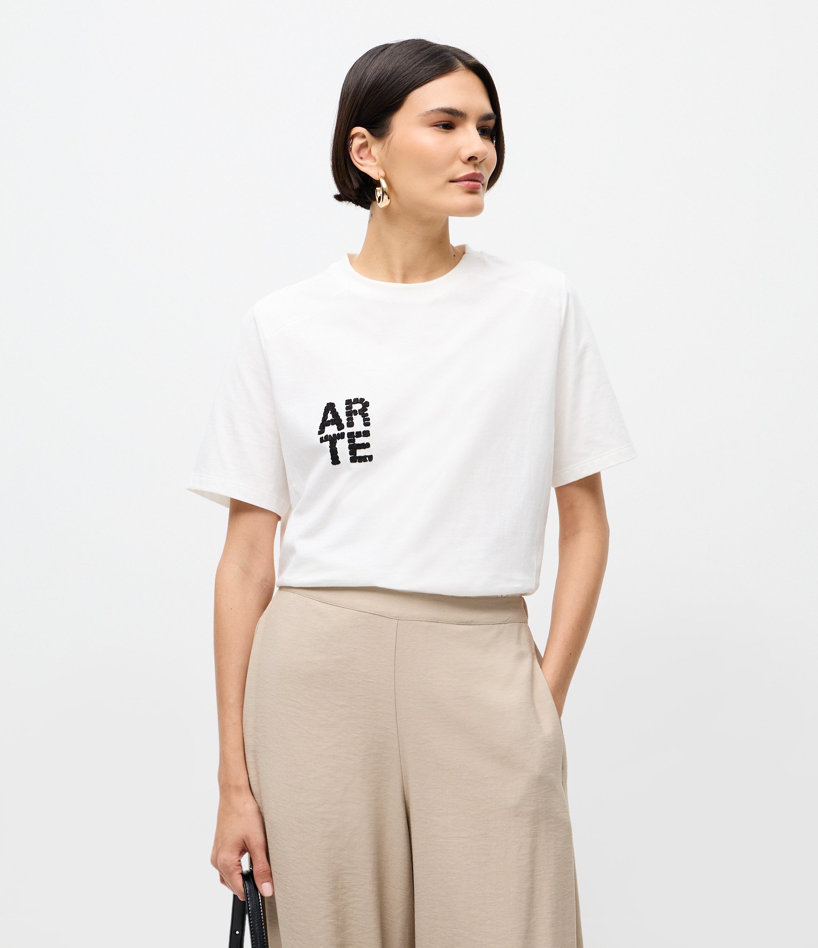 Camiseta em Algodão com Lettering e Estampa nas Costas Branco 3