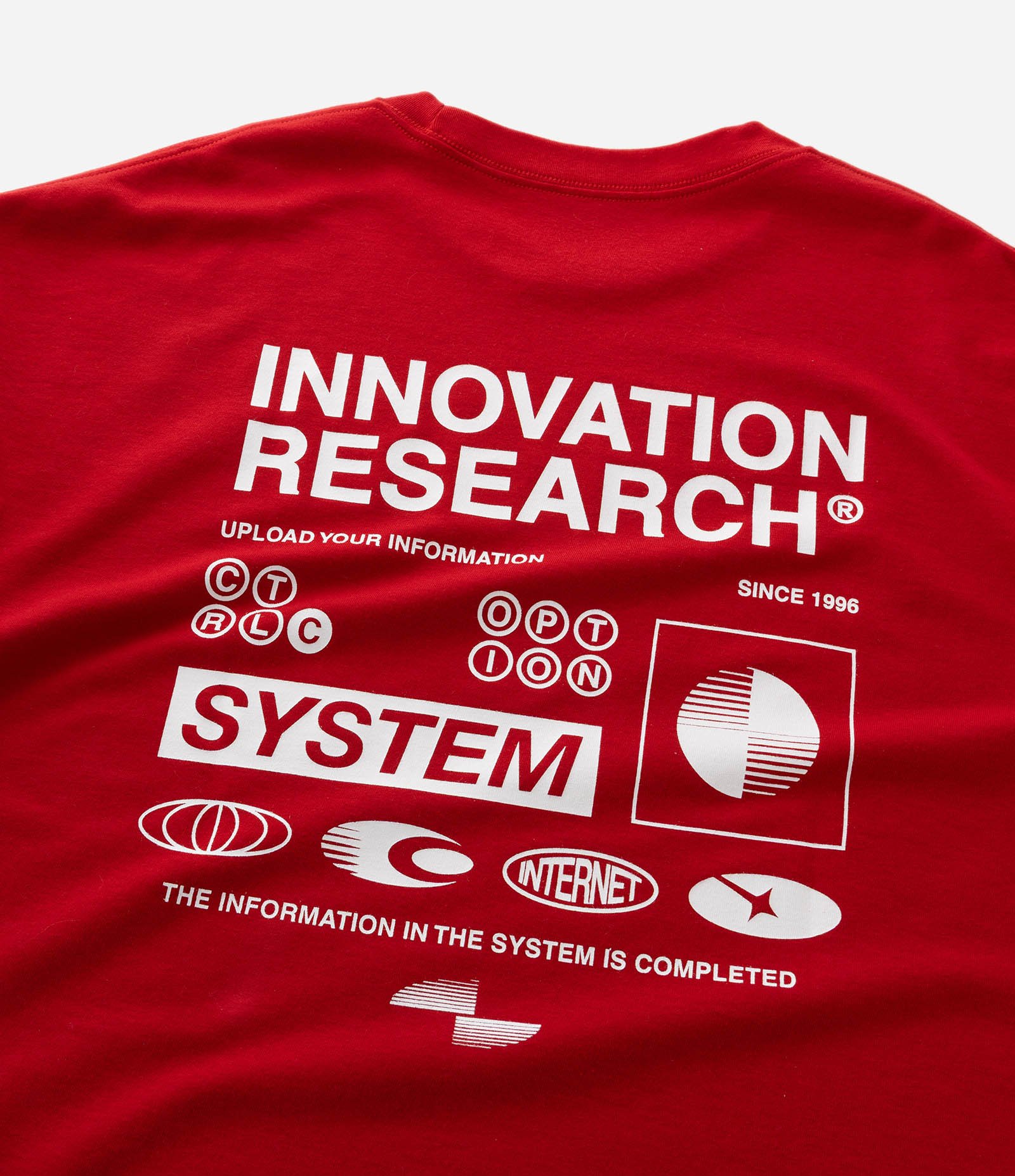 Camiseta Manga Curta em Algodão com Lettering Innovation Research Oversized Vermelho 9