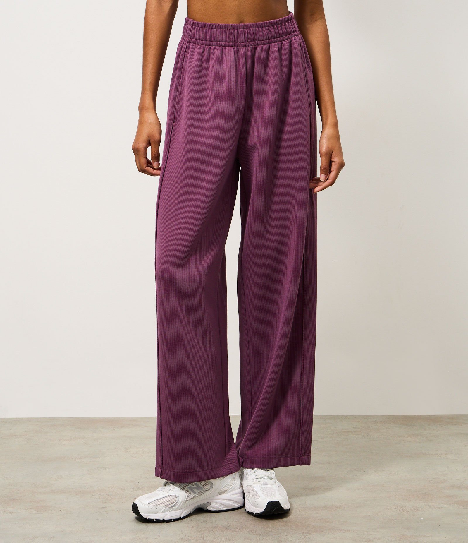 Calça Esportiva em Modal Canelado Roxo 2