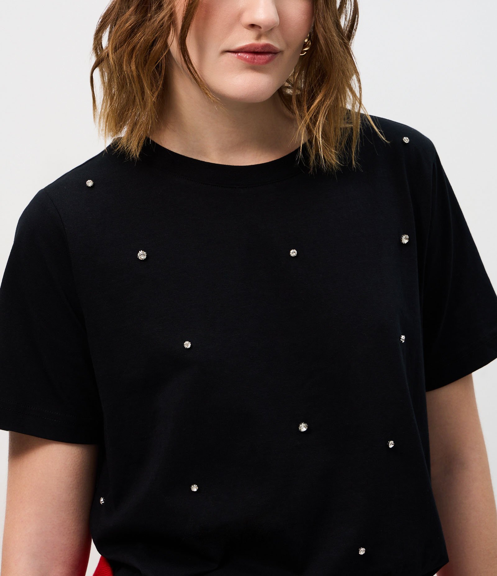 Camiseta Regular em Algodão com Aplicação de Brilhos Preto 3