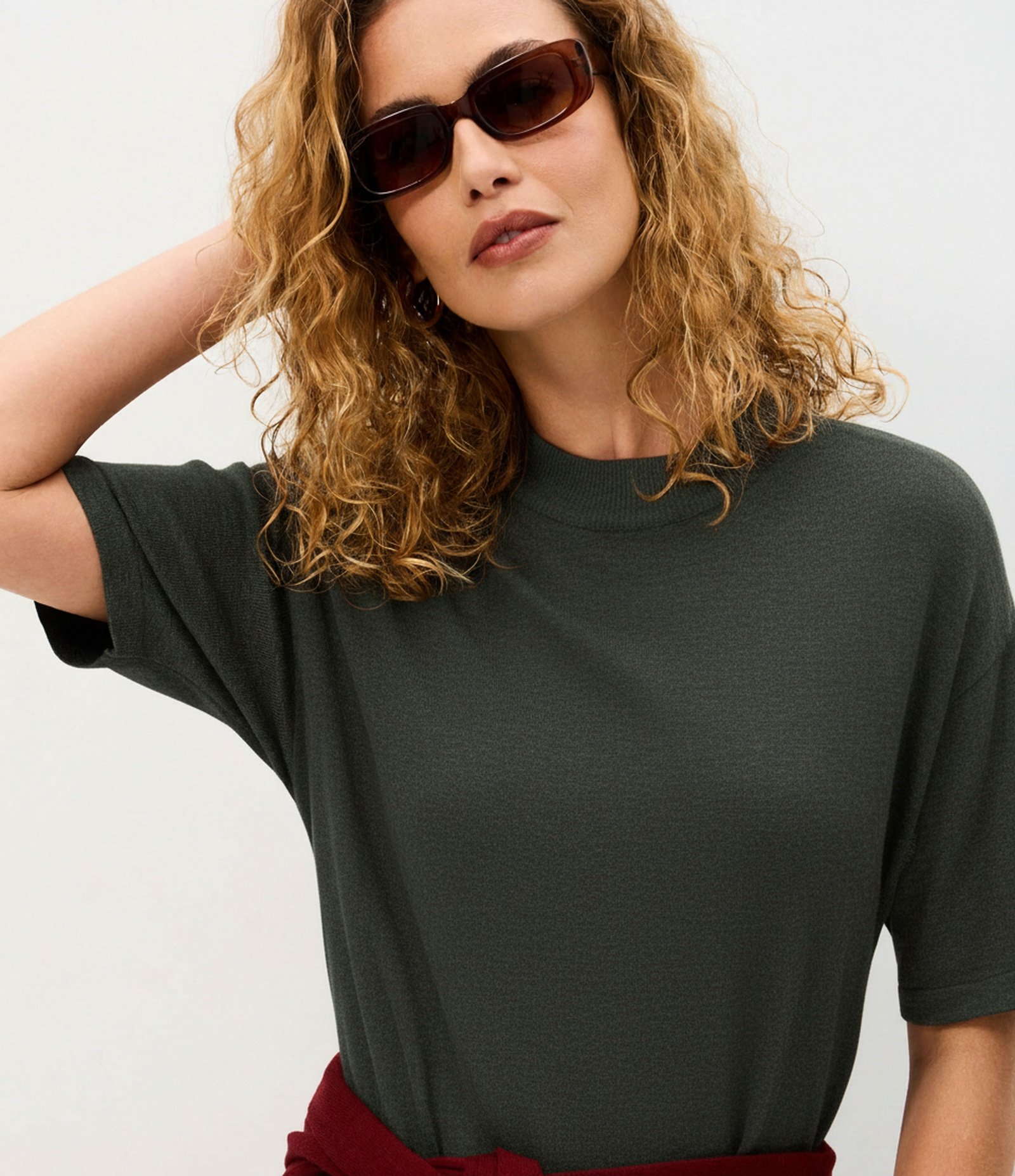 Vestido Midi Amplo em Tricô com Manga Curta Verde 3