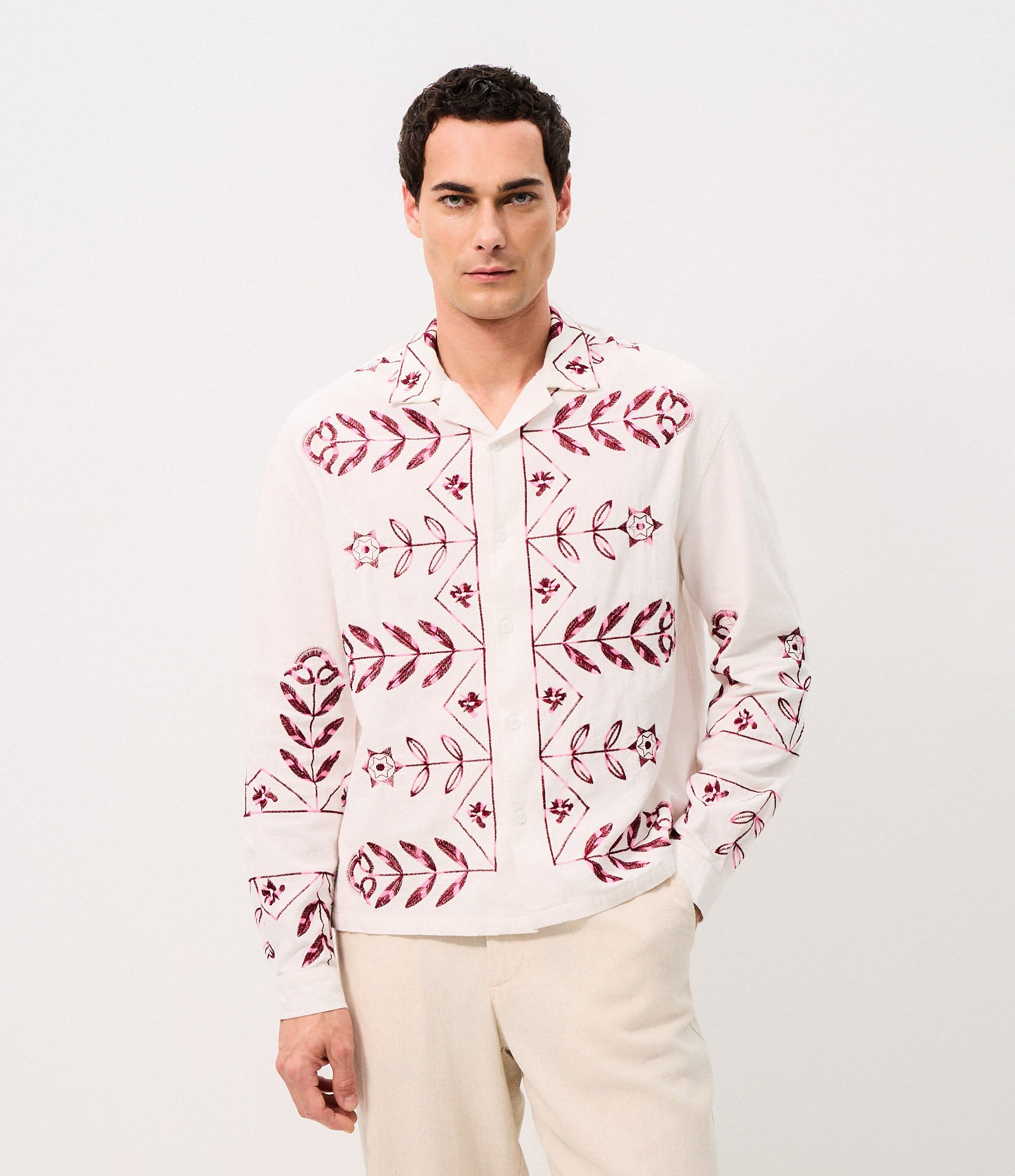 Camisa com Bordado Floral Branco 1
