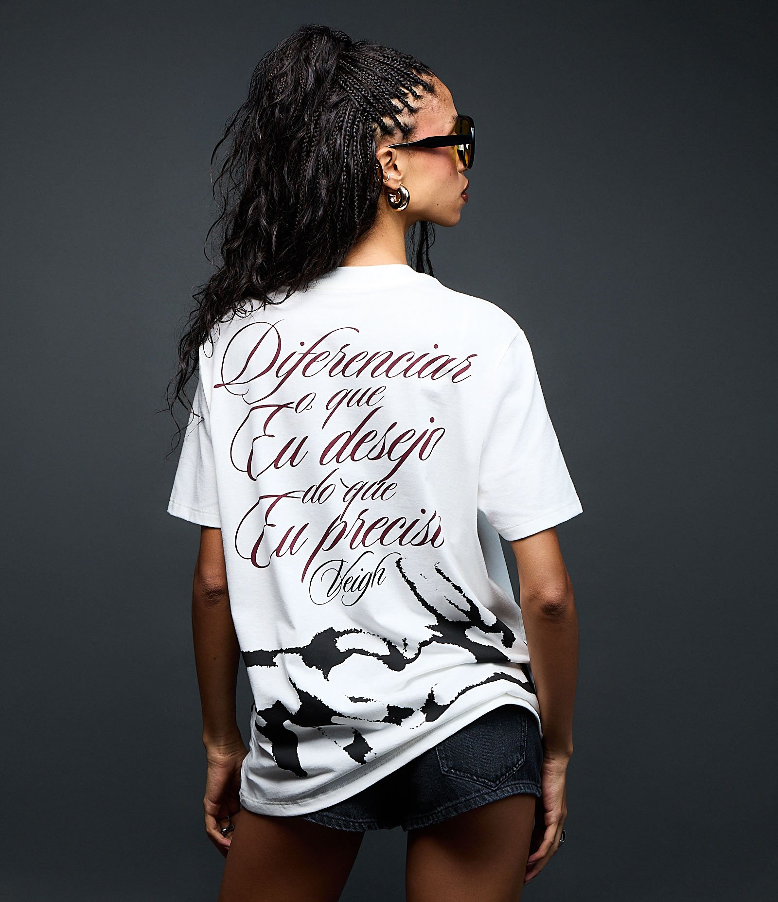 Camiseta em Algodão com Estampa Eu Venci o Mundo Veigh Branco 4