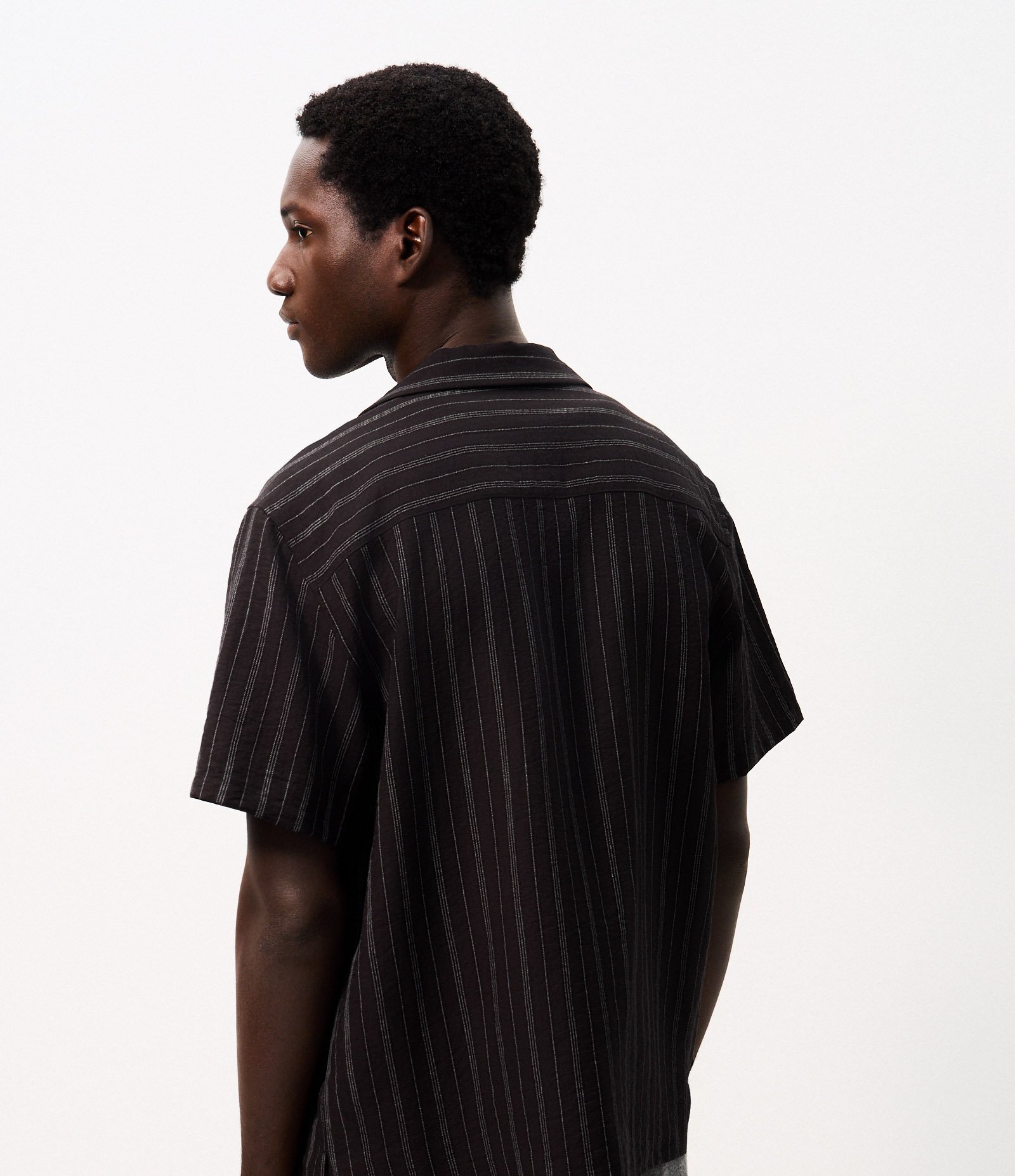 Camisa Bowling Listrada Fio Tinto Viscolinho Preto 1