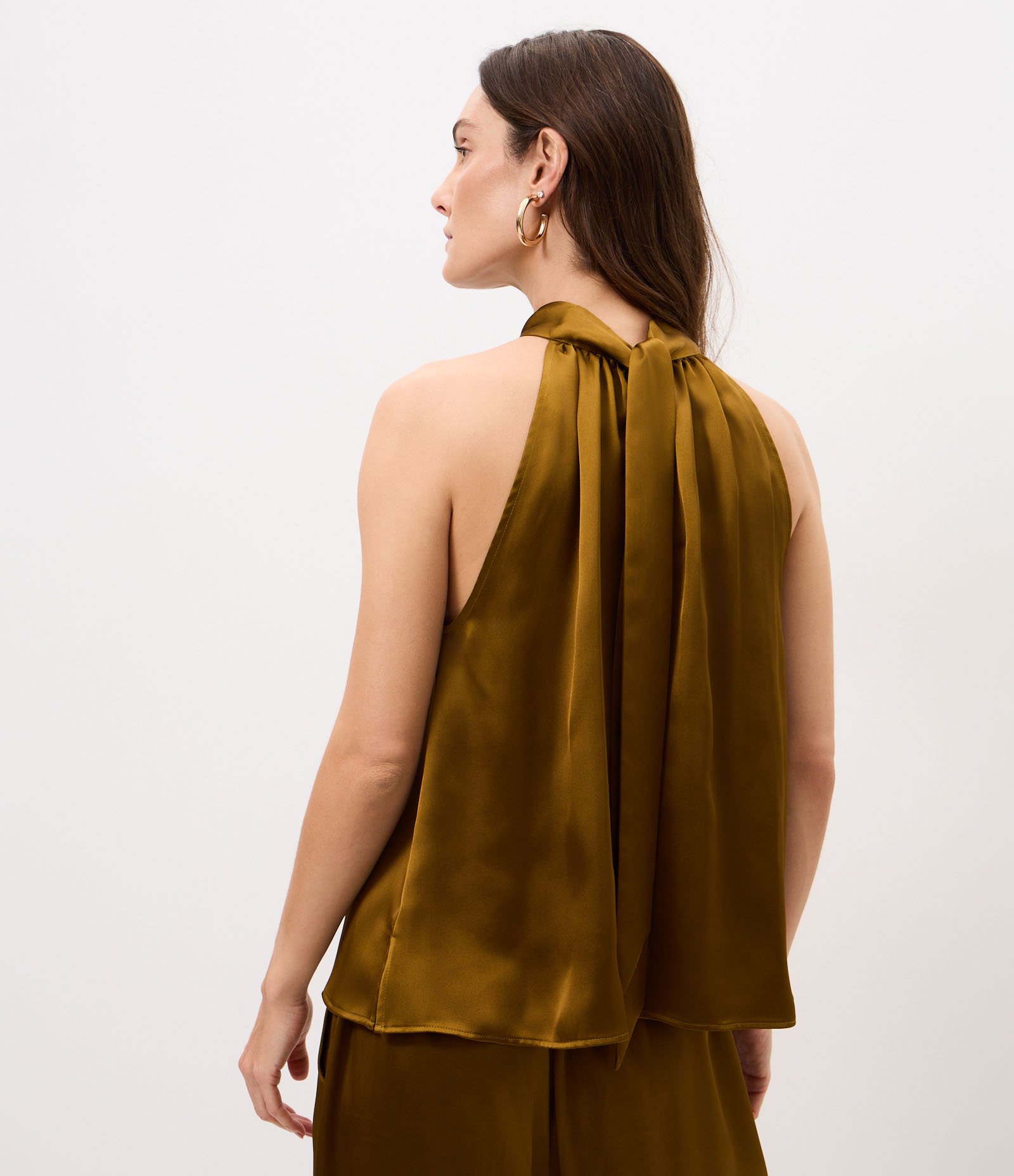 Blusa Halter Neck Acetinada com Gola Laço Verde 4