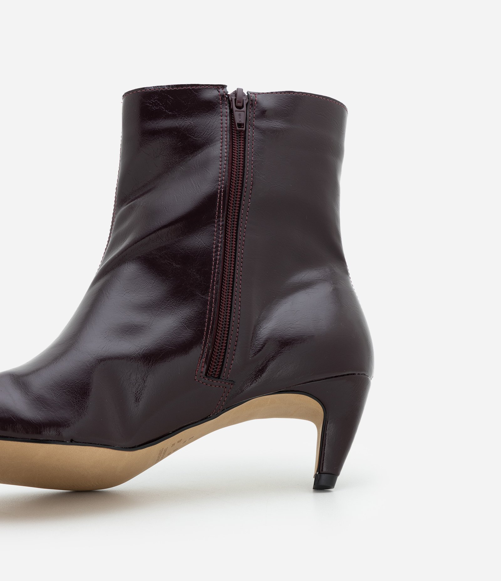 Bota Cano Médio em PU com Bico Quadrado Vinho 4