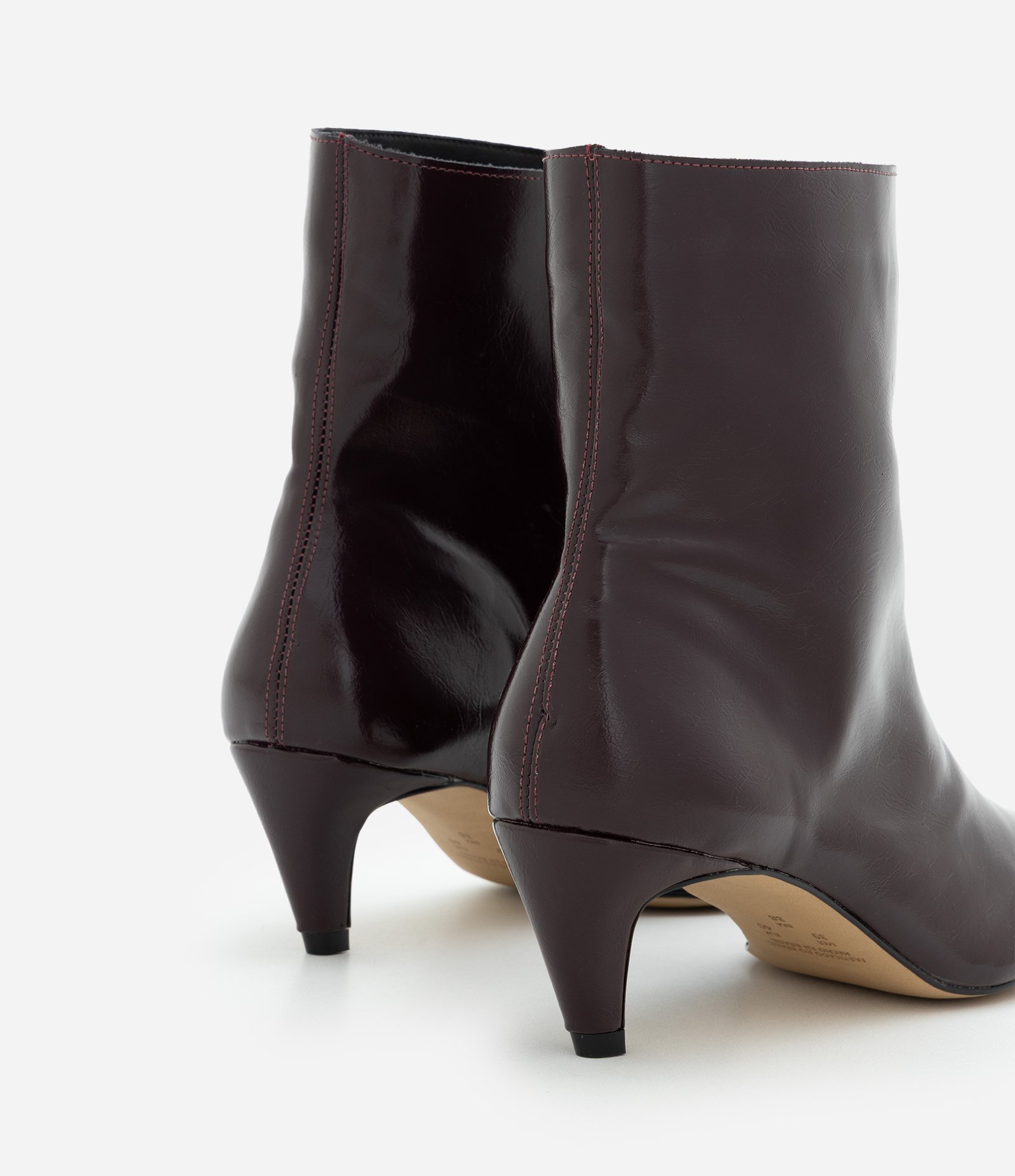 Bota Cano Médio em PU com Bico Quadrado Vinho 5