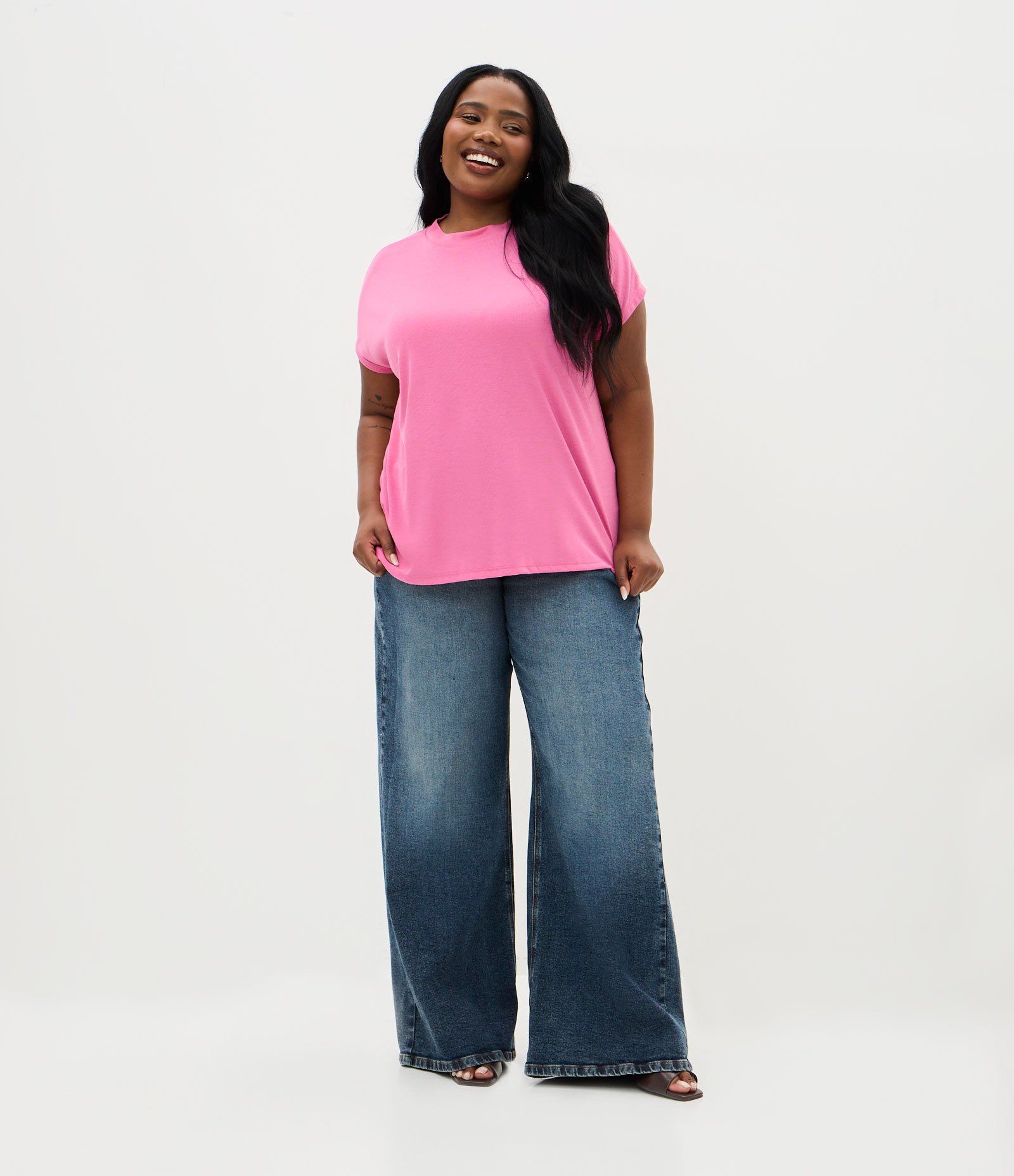 Calça Jeans Wide Lisa com Elastano Curve & Plus Size Azul 1