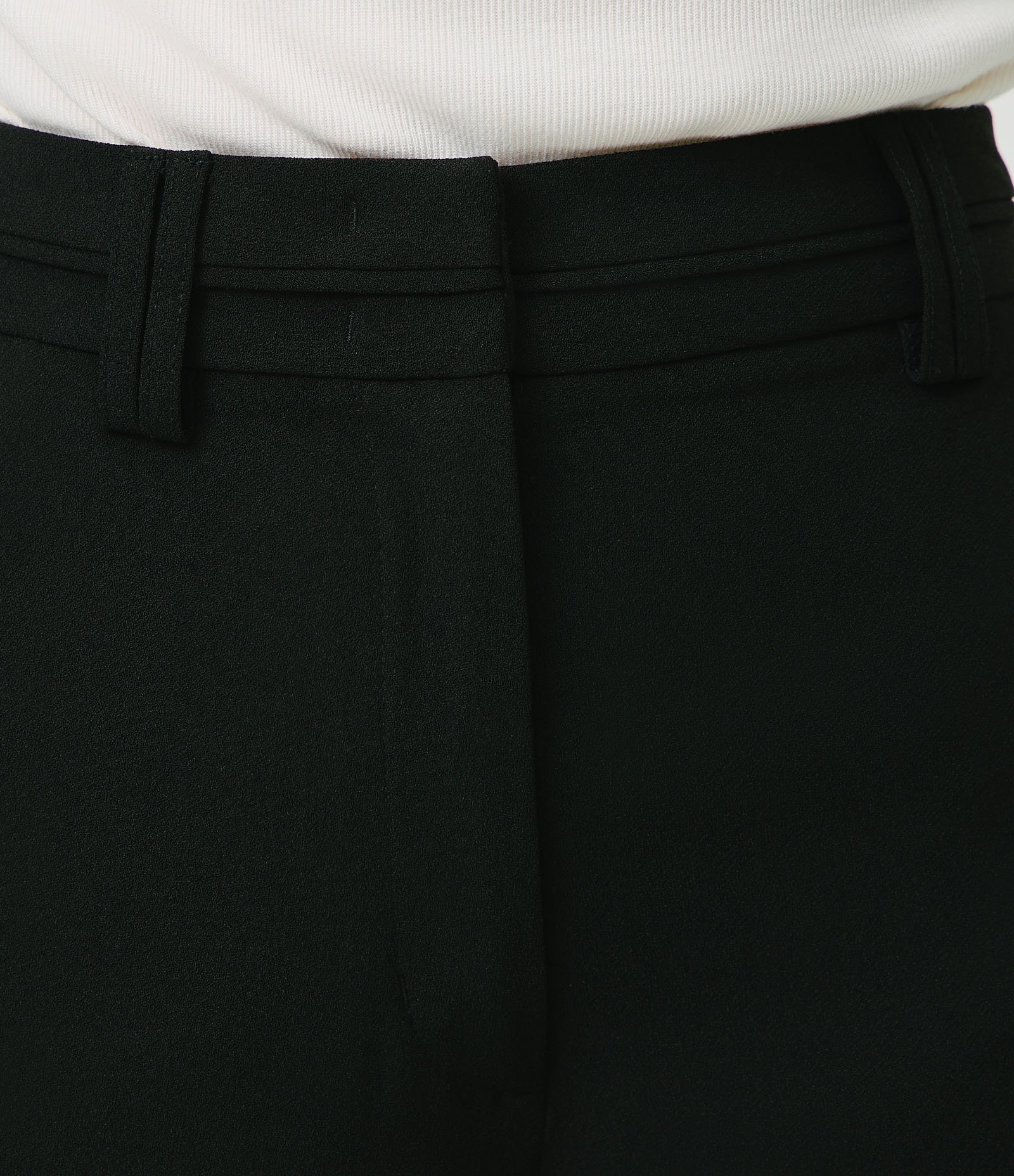 Calça Wide Leg Alfaiatada com Passantes no Cós Preto 3