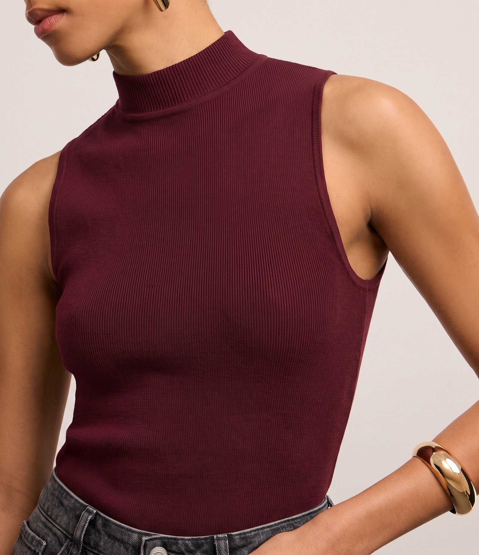 Blusa em Tricô com Golinha e Textura Canelada Vinho 3