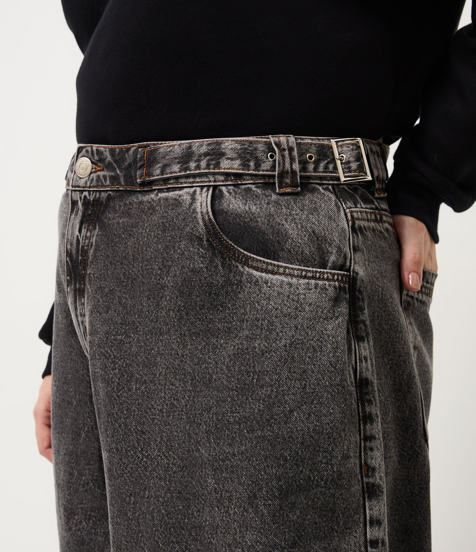 Calça Jeans Mom com Ajuste Lateral Curve & Plus Size Preto 3