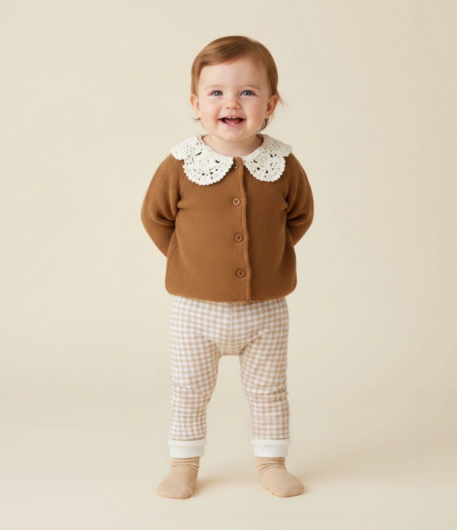 Calça Legging Infantil em Moletom Xadrez com Renda – Tam 0 a 18 Meses Bege/Branco 1