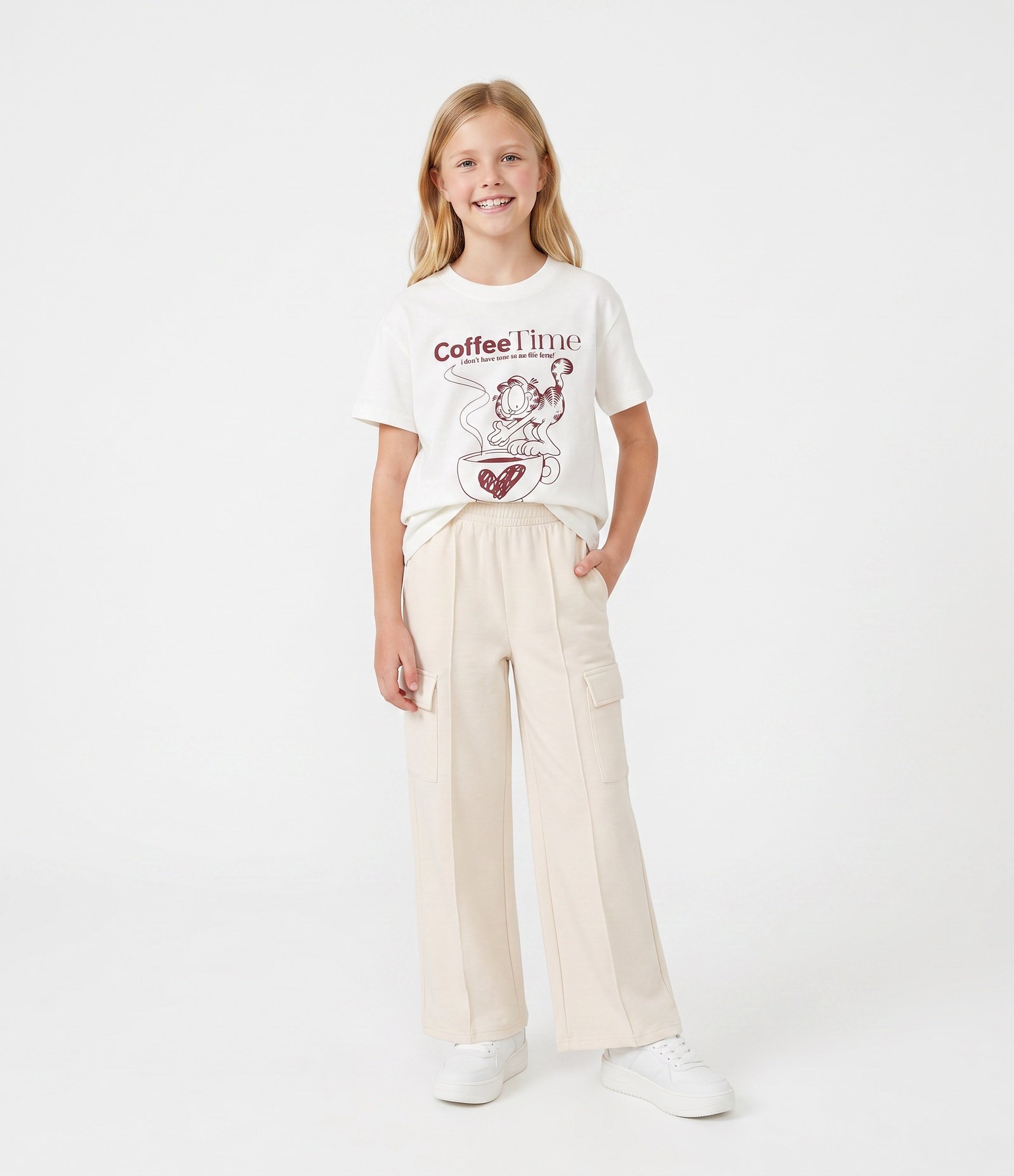 Camiseta Relaxed Infantil com Estampa Garfield Coffee Time – Tam 5 a 16 Anos Branco 1